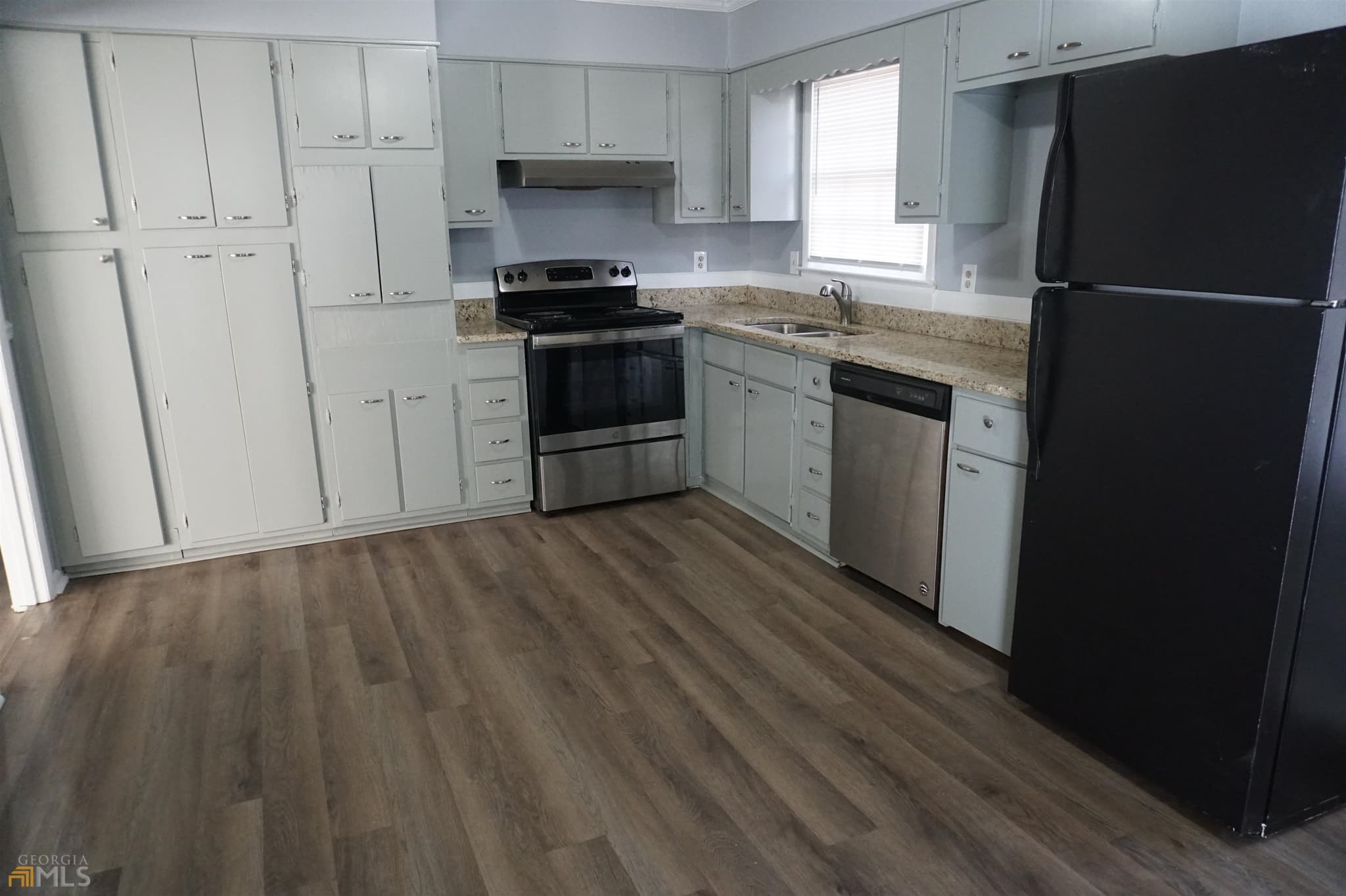 3 bedroom, 1.5 bathroom, 1,107 sq ft single family residence for rent at 2806 Lake Harbin Road, Morrow, GA 30260 for $1,495 a month — photo 9