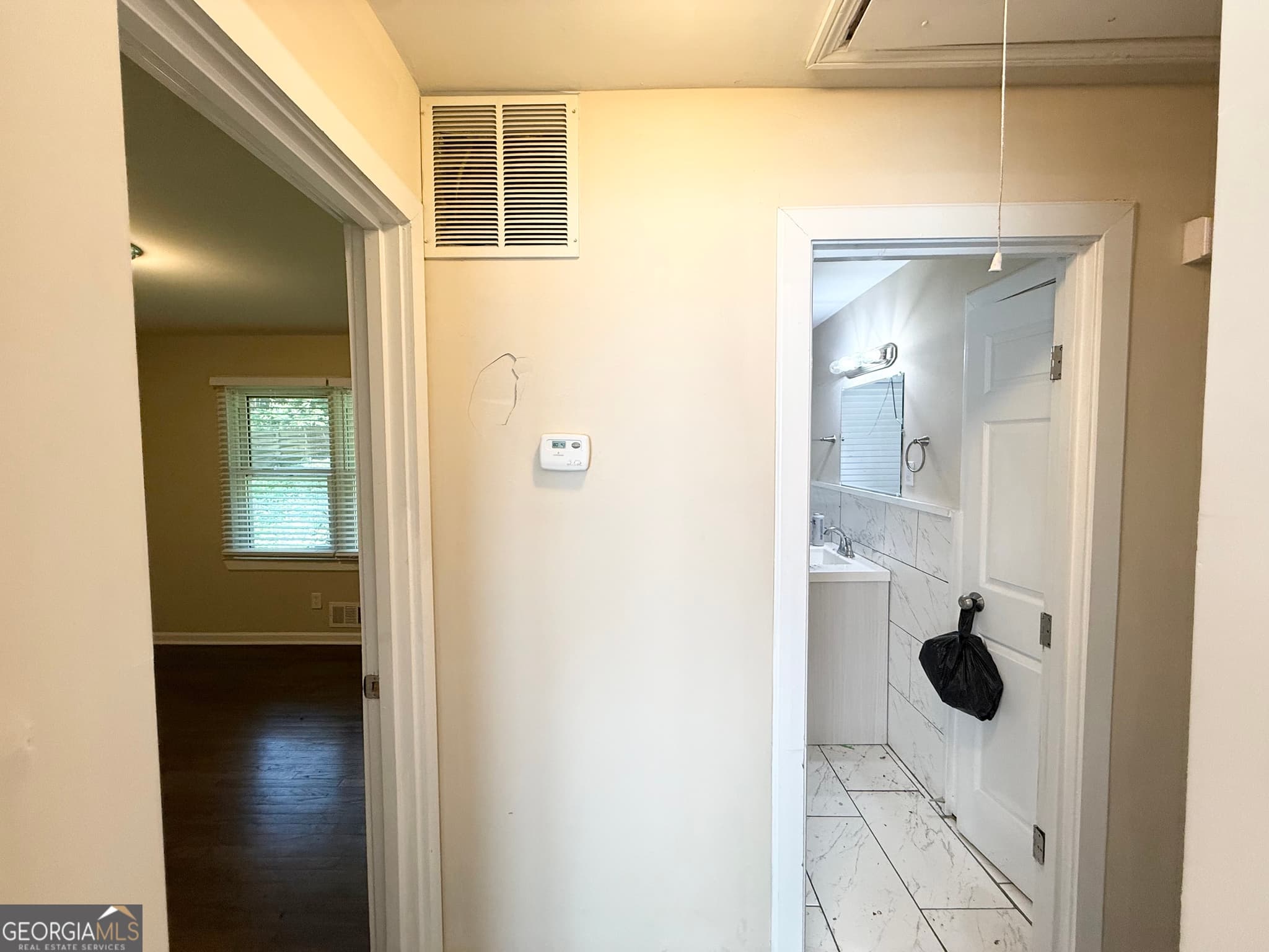 3 bedroom, 2 bathroom, 1,955 sq ft single family residence for sale at 1722 Mcclelland Avenue, East Point, GA 30344 — photo 6