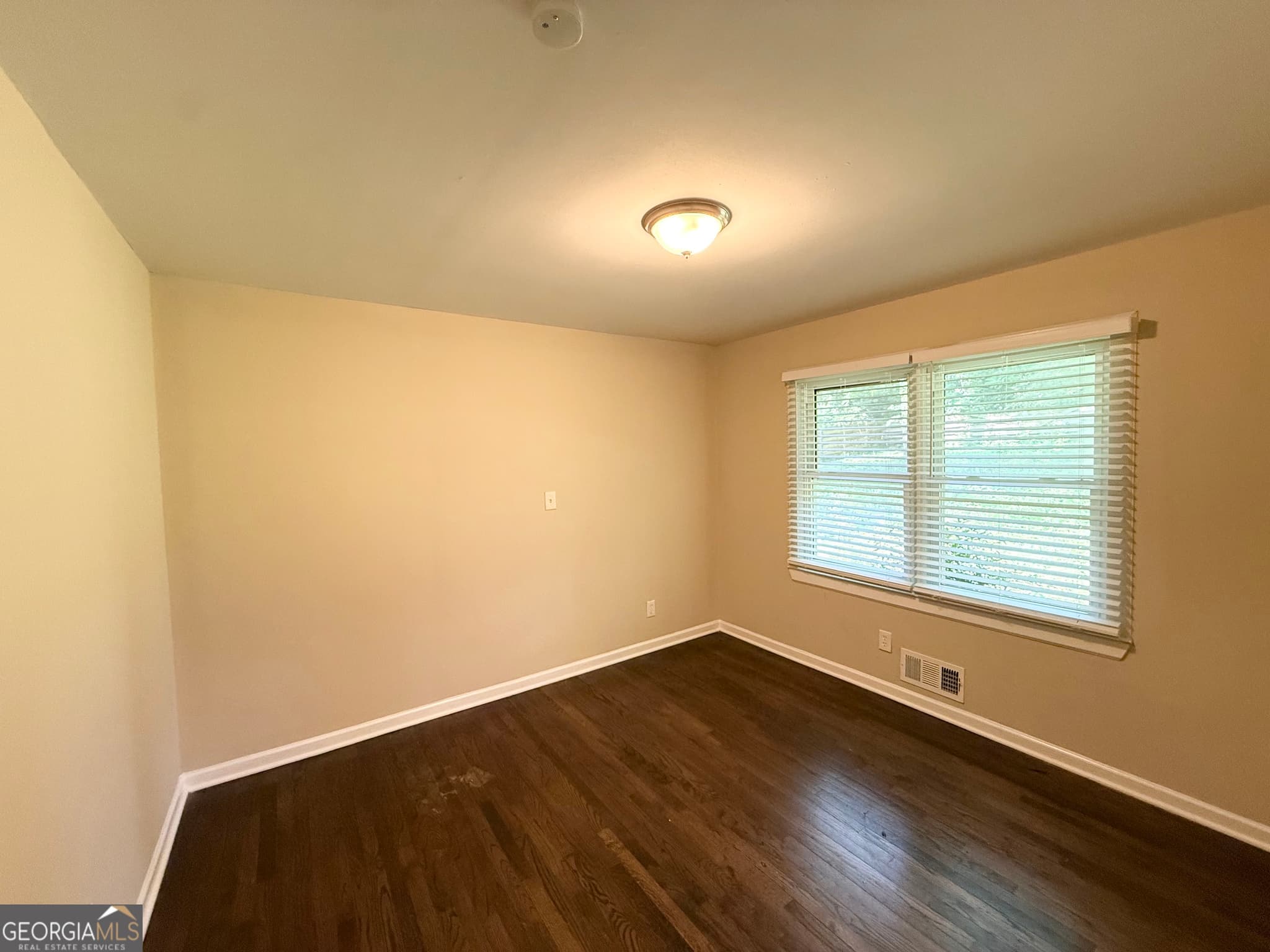 3 bedroom, 2 bathroom, 1,955 sq ft single family residence for sale at 1722 Mcclelland Avenue, East Point, GA 30344 — photo 7
