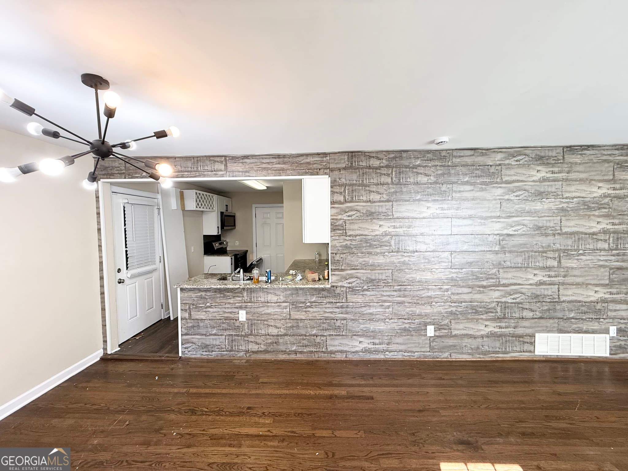 3 bedroom, 2 bathroom, 1,955 sq ft single family residence for sale at 1722 Mcclelland Avenue, East Point, GA 30344 — photo 3