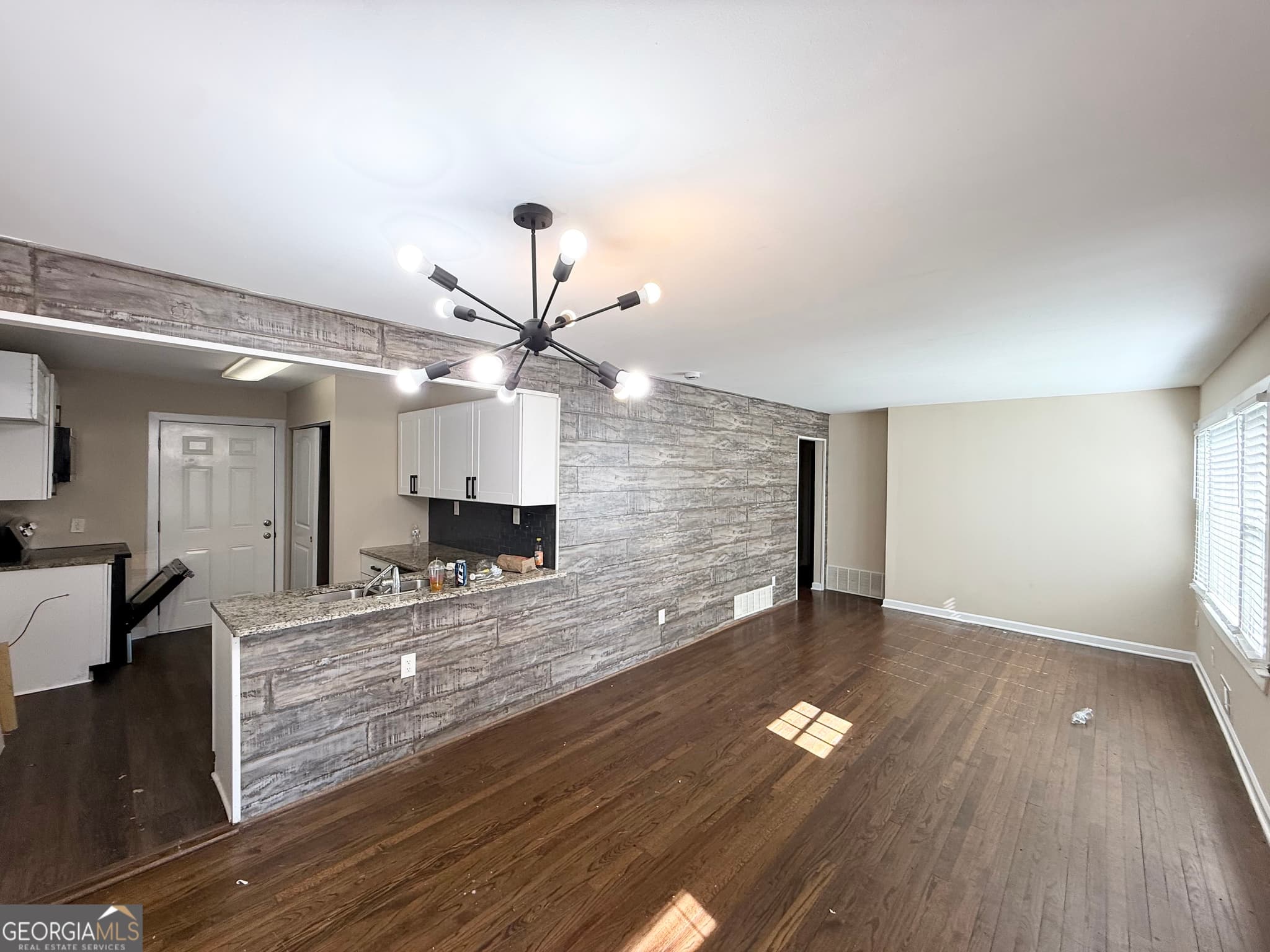 3 bedroom, 2 bathroom, 1,955 sq ft single family residence for sale at 1722 Mcclelland Avenue, East Point, GA 30344 — photo 4