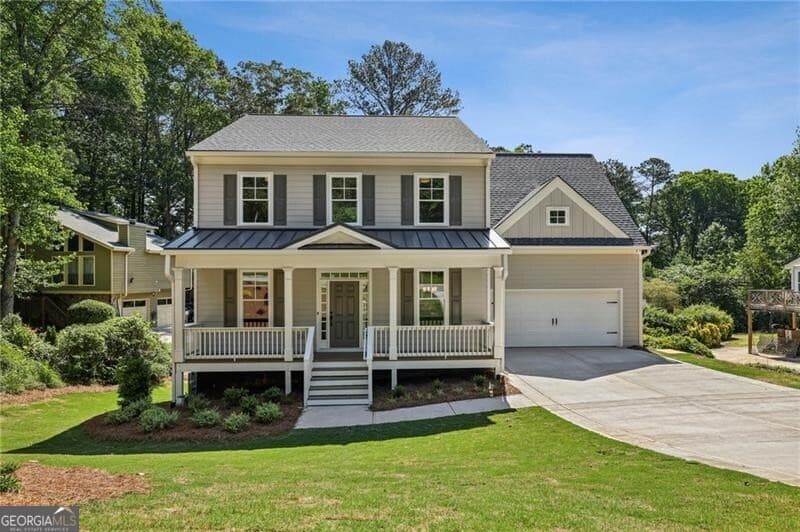 4 bedroom, 3.5 bathroom, 2,604 sq ft single family residence sold at 4489 King Springs Road, Smyrna, GA 30082