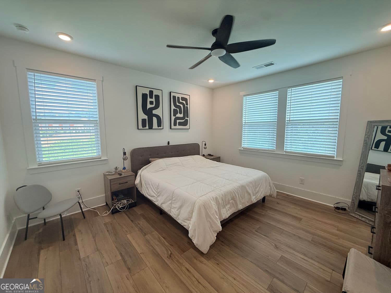 3 bedroom, 2.5 bathroom, 1,362 sq ft townhouse for sale at 1623 Gunnin Trace, Atlanta, GA 30318 — photo 8
