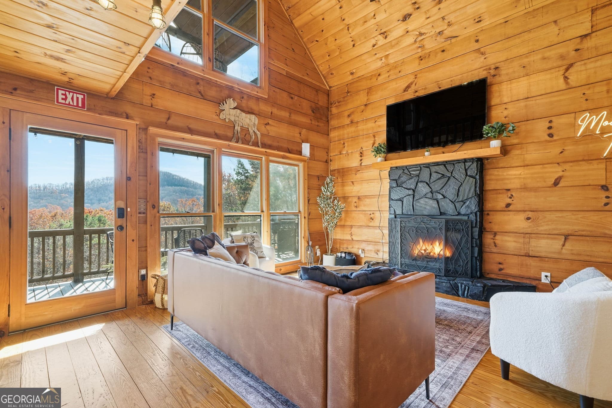 4 bedroom, 3 bathroom, 1,820 sq ft cabin,single family residence for sale at 31 The Kings Court, Cherry Log, GA 30522 — photo 3