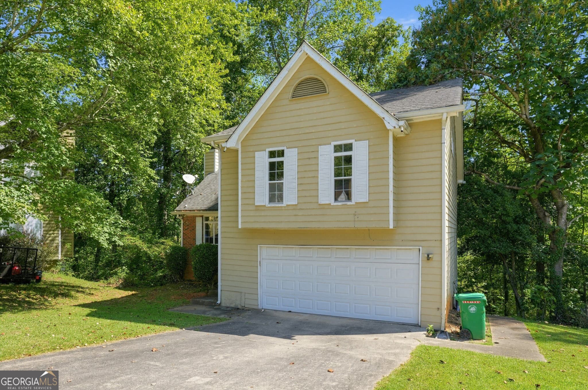 3 bedroom, 2.5 bathroom, 1,612 sq ft single family residence for sale at 1207 Tyne Way, Stone Mountain, GA 30088 — photo 5