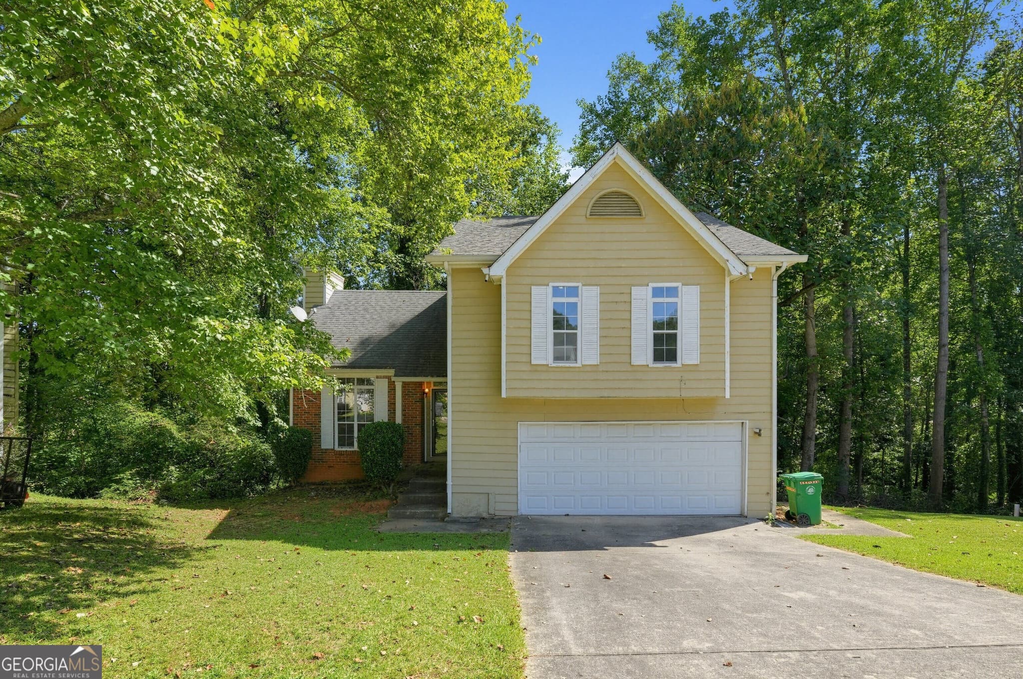 3 bedroom, 2.5 bathroom, 1,612 sq ft single family residence for sale at 1207 Tyne Way, Stone Mountain, GA 30088 — photo 4