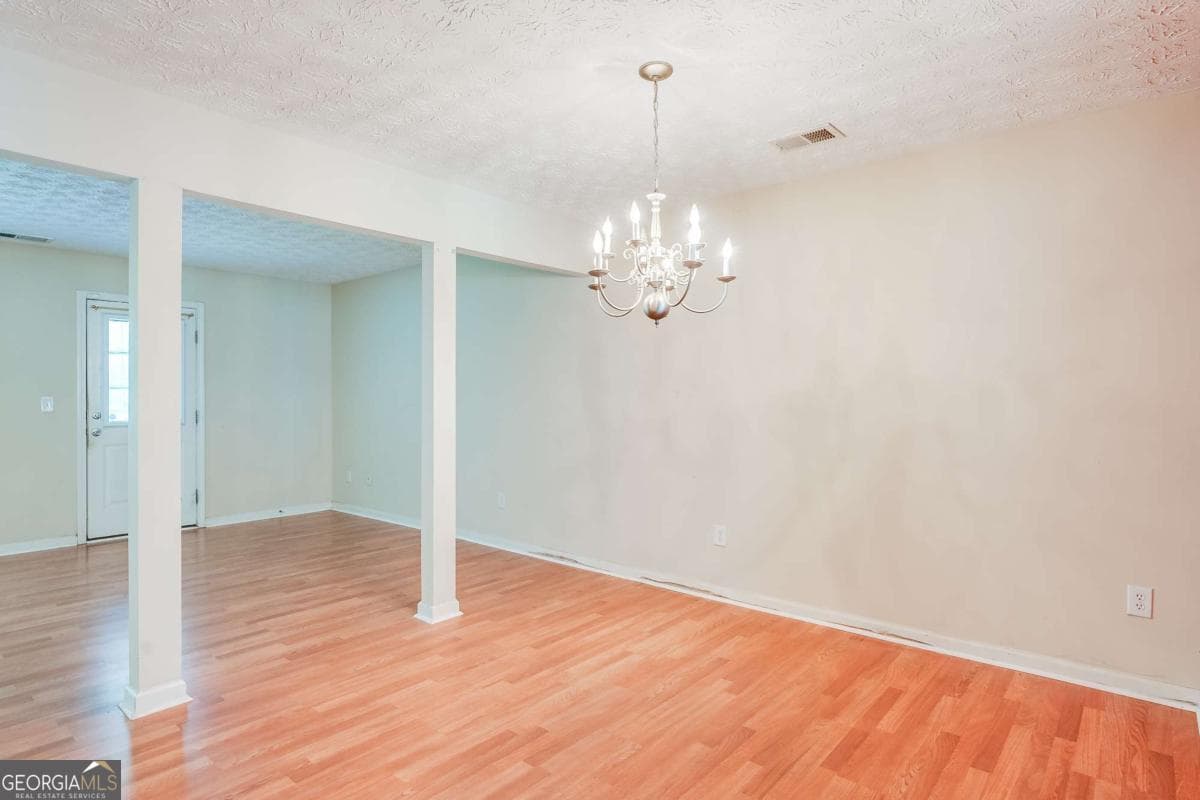 3 bedroom, 2.5 bathroom, 1,560 sq ft townhouse for sale at 3542 Waldrop Trail, Decatur, GA 30034 — photo 7