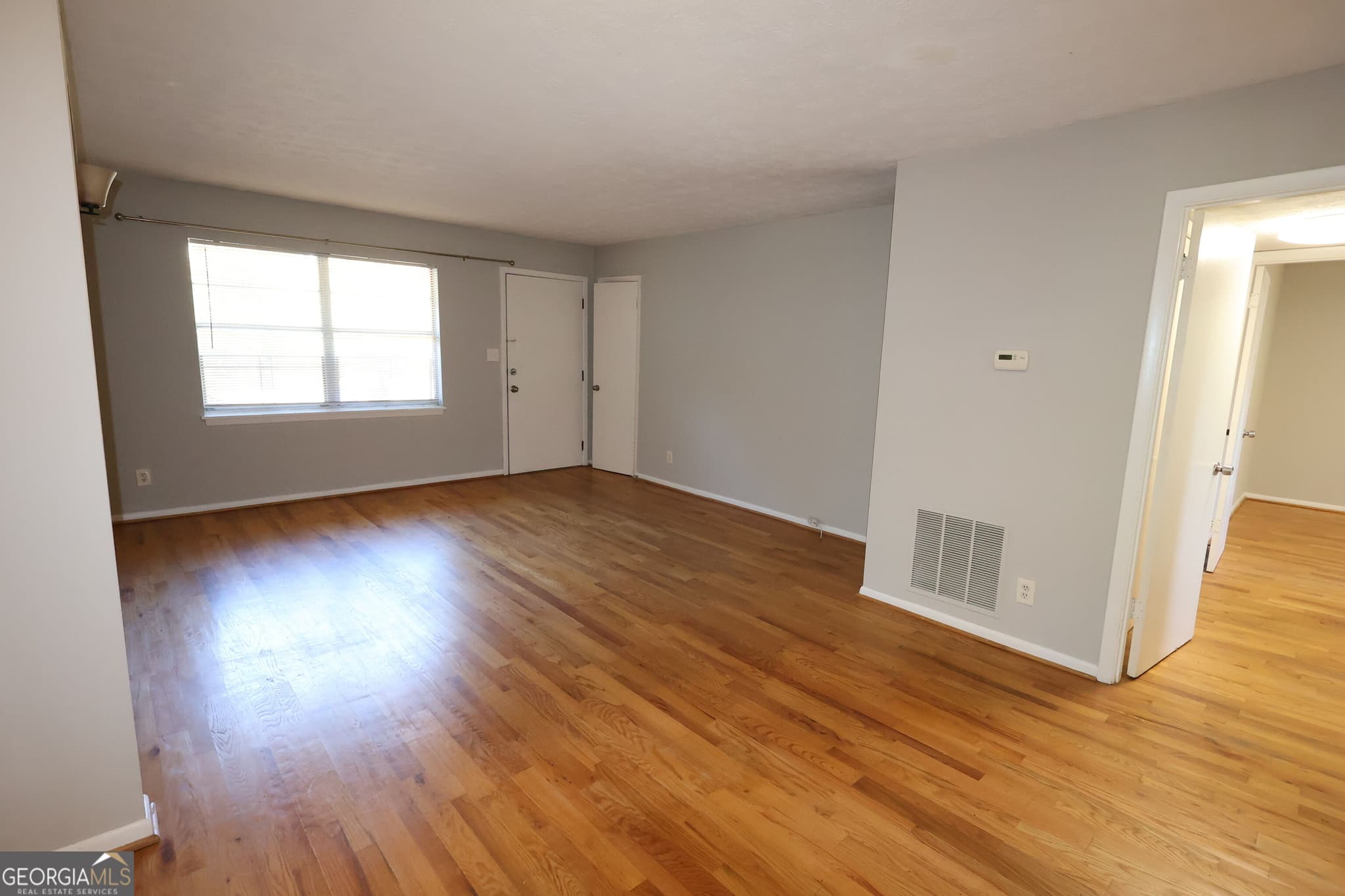 2 bedroom, 1 bathroom, 924 sq ft condominium for rent at 606 Coventry Road 4, Decatur, GA 30030 for $1,600 a month — photo 7
