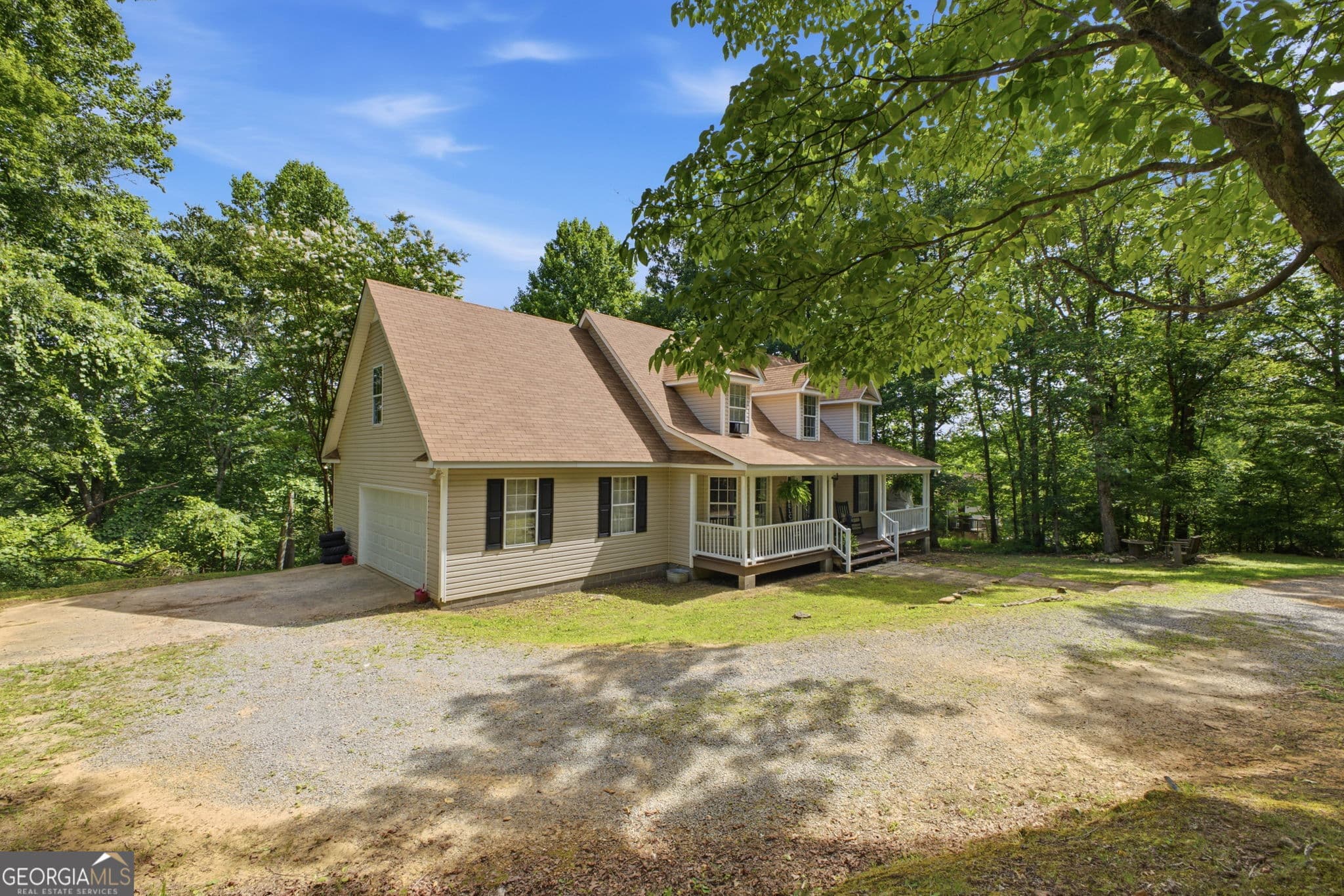 3 bedroom, 2.5 bathroom, 1,998 sq ft single family residence for sale at 596 Riverhaven Lane, Menlo, GA 30731 — photo 3
