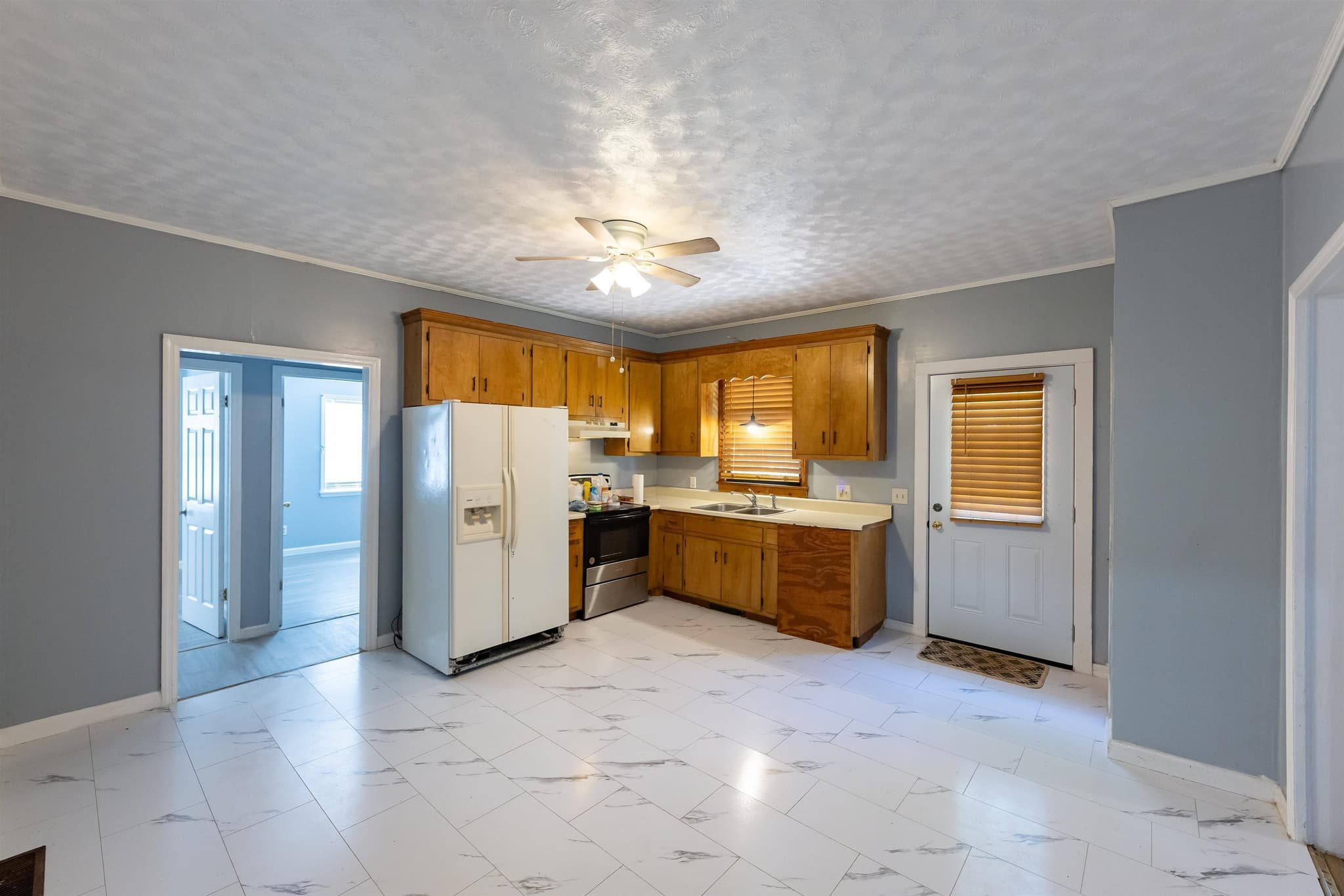 4 bedroom, 2 bathroom, 1,632 sq ft single family residence for sale at 524 W Goodrich Avenue, Thomaston, GA 30286 — photo 9