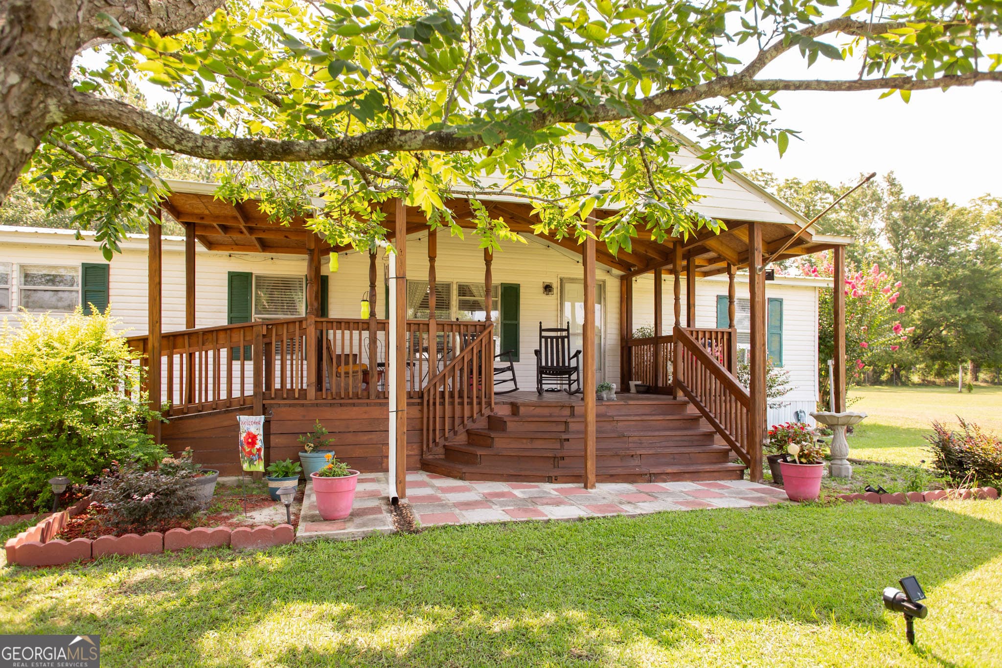 4 bedroom, 2 bathroom, 1,960 sq ft manufactured home,mobile home sold at 3564 Chapel Circle, Blackshear, GA 31516