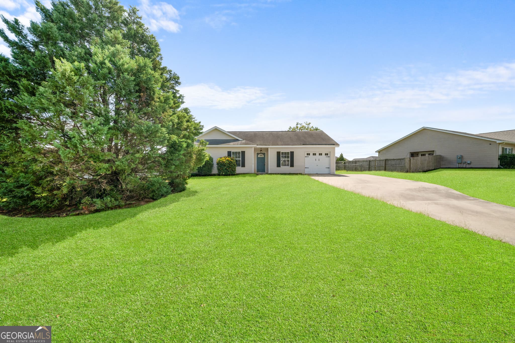 3 bedroom, 2 bathroom, 1,250 sq ft single family residence for sale at 9020 Whispering Pines Boulevard, Statesboro, GA 30458
