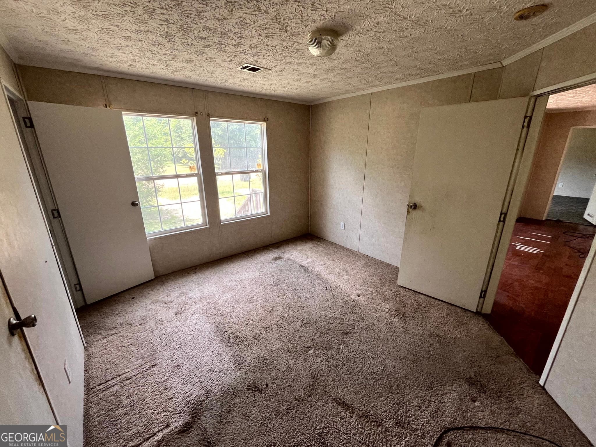 4 bedroom, 2 bathroom, 2,016 sq ft manufactured home,single family residence for sale at 952 River Ridge Circle, Jesup, GA 31545 — photo 6