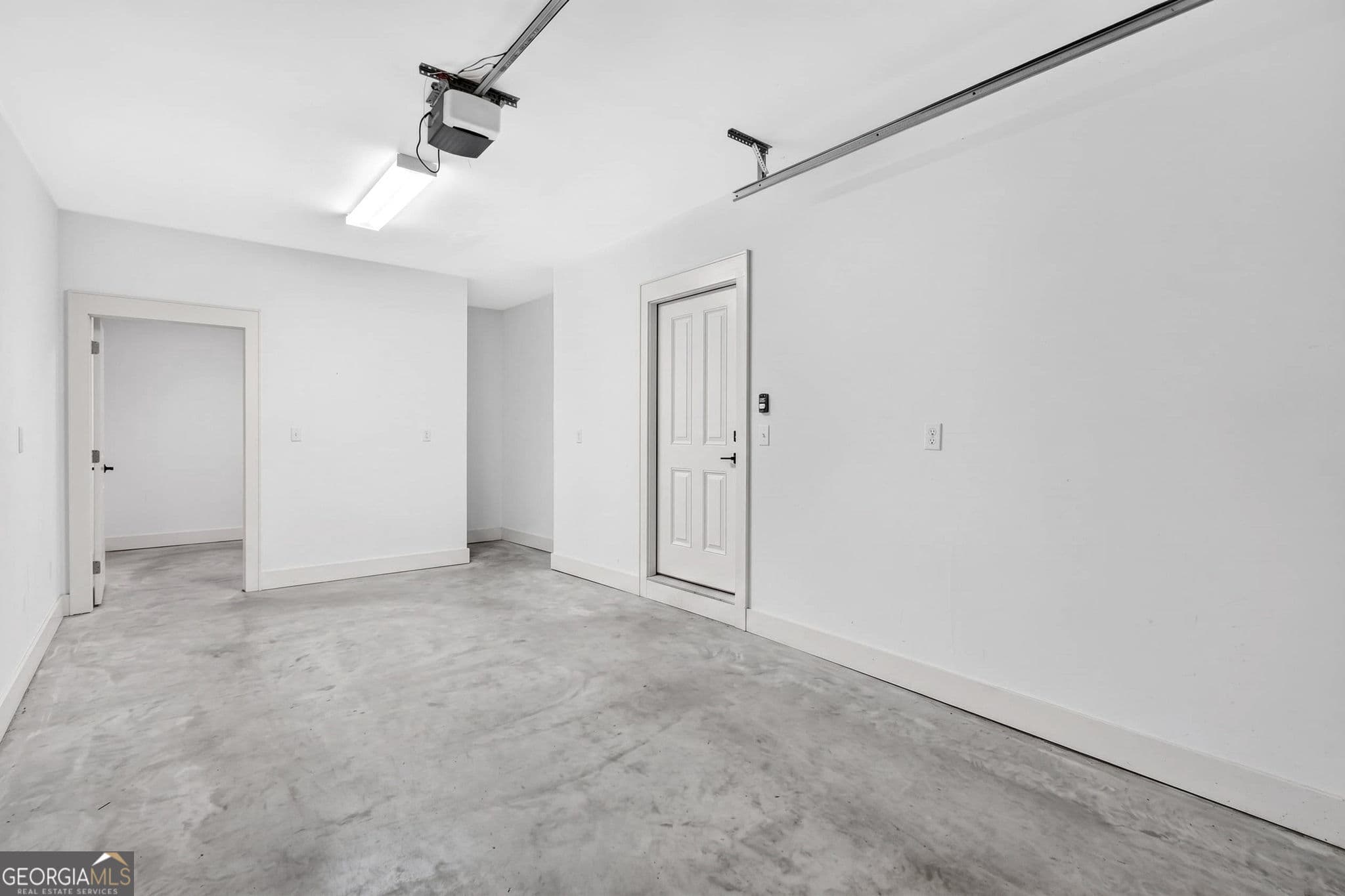 3 bedroom, 3 bathroom, 1,750 sq ft townhouse for sale at 235 Oyster Point Drive, Midway, GA 31320 — photo 7
