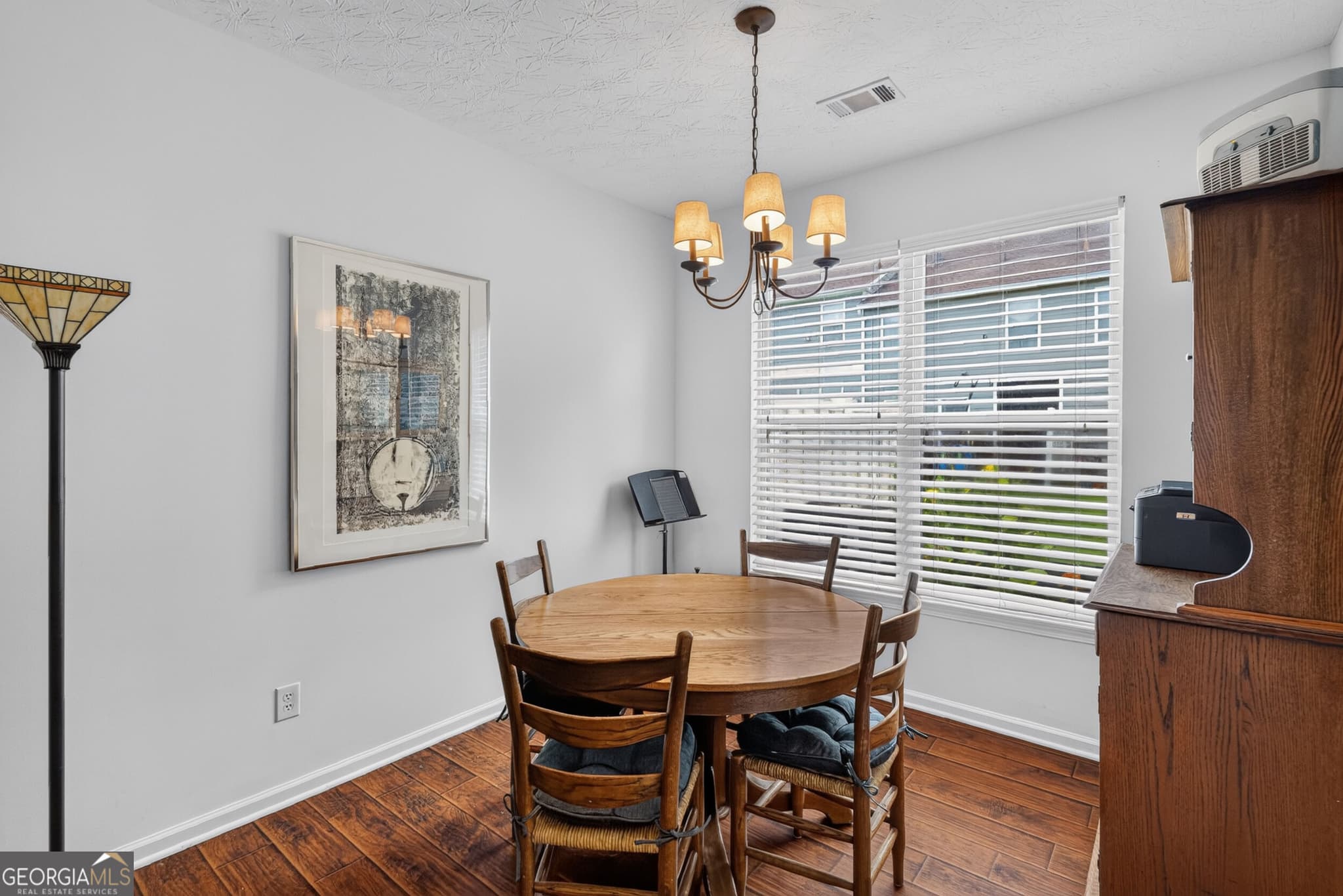 3 bedroom, 2.5 bathroom, 1,496 sq ft townhouse for sale at 6647 Splashwater Drive, Flowery Branch, GA 30542 — photo 9