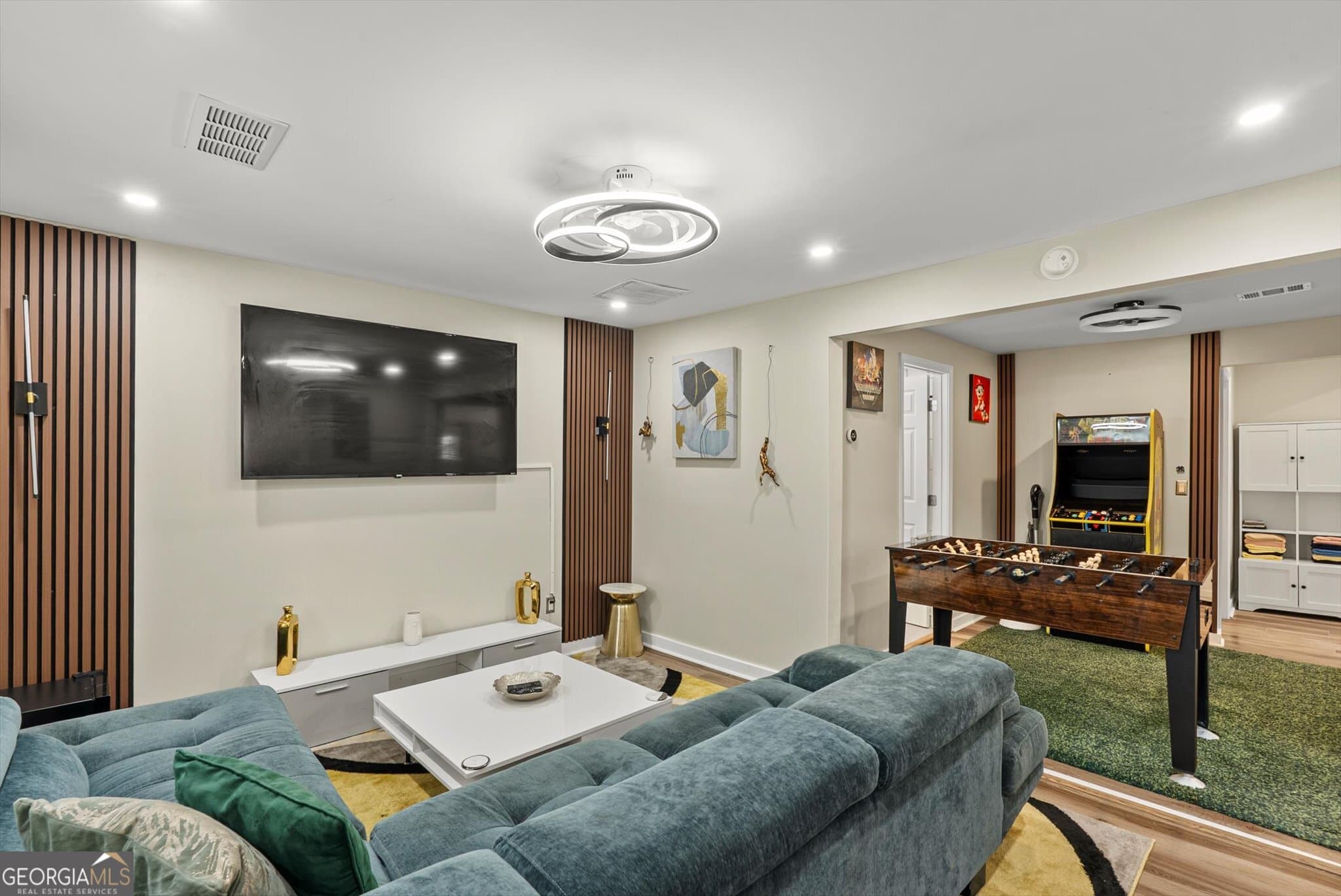 3 bedroom, 2 bathroom, 1,025 sq ft single family residence for sale at 2100 Tiger Flowers Drive, Atlanta, GA 30314 — photo 5