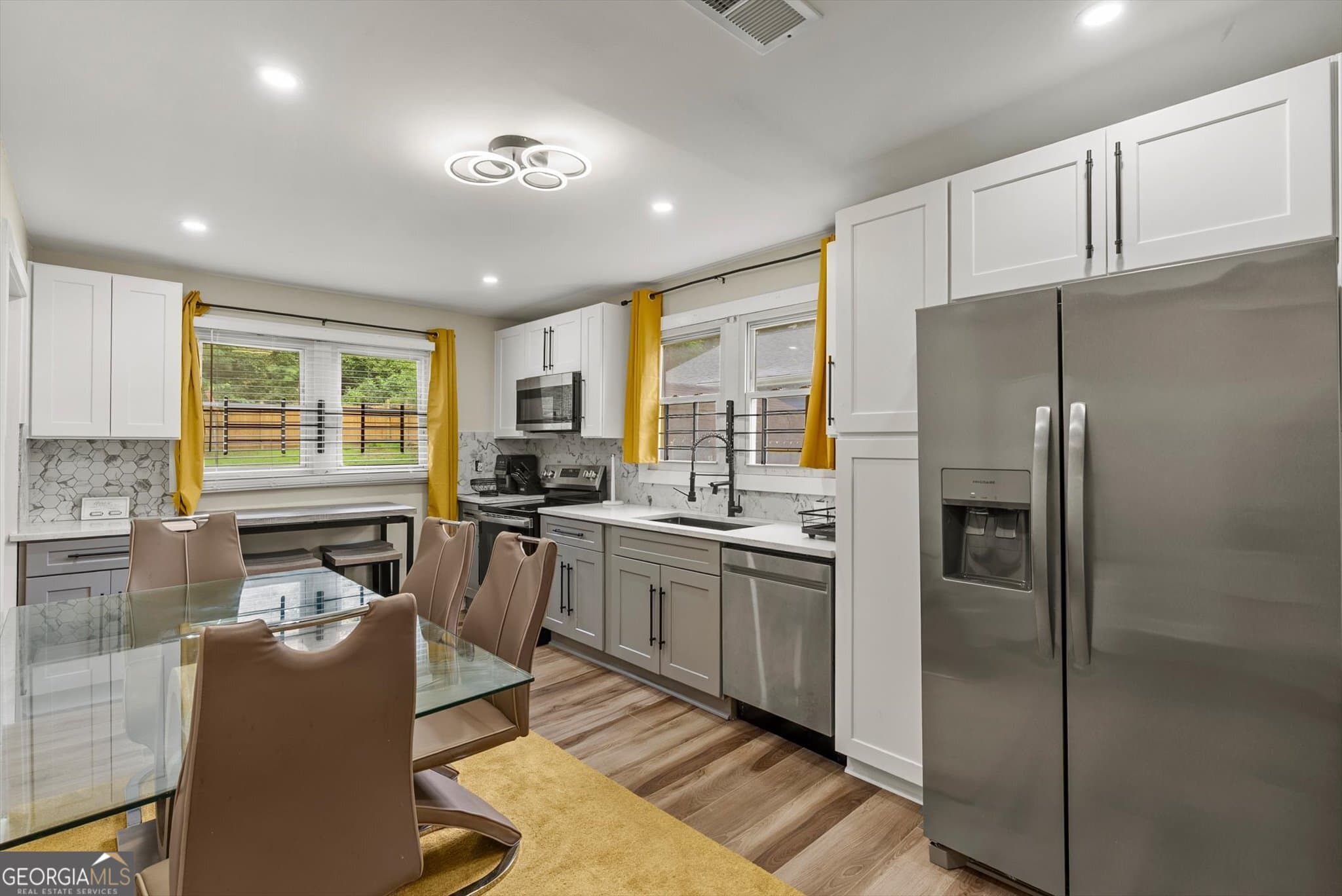 3 bedroom, 2 bathroom, 1,025 sq ft single family residence for sale at 2100 Tiger Flowers Drive, Atlanta, GA 30314 — photo 9