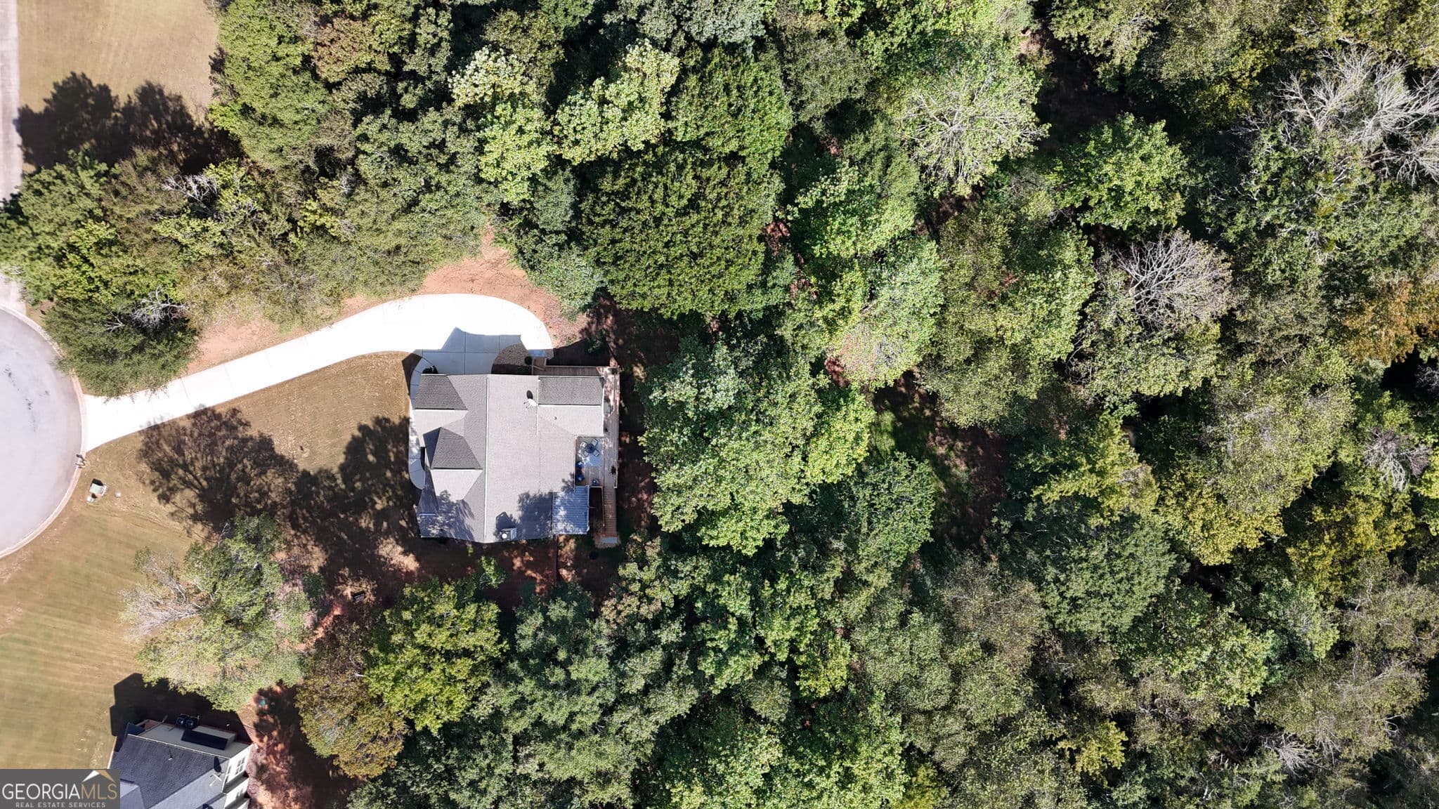 4 bedroom, 3 bathroom, 2,812 sq ft single family residence for sale at 210 Hidden Falls Wlk, Griffin, GA 30224 — photo 5
