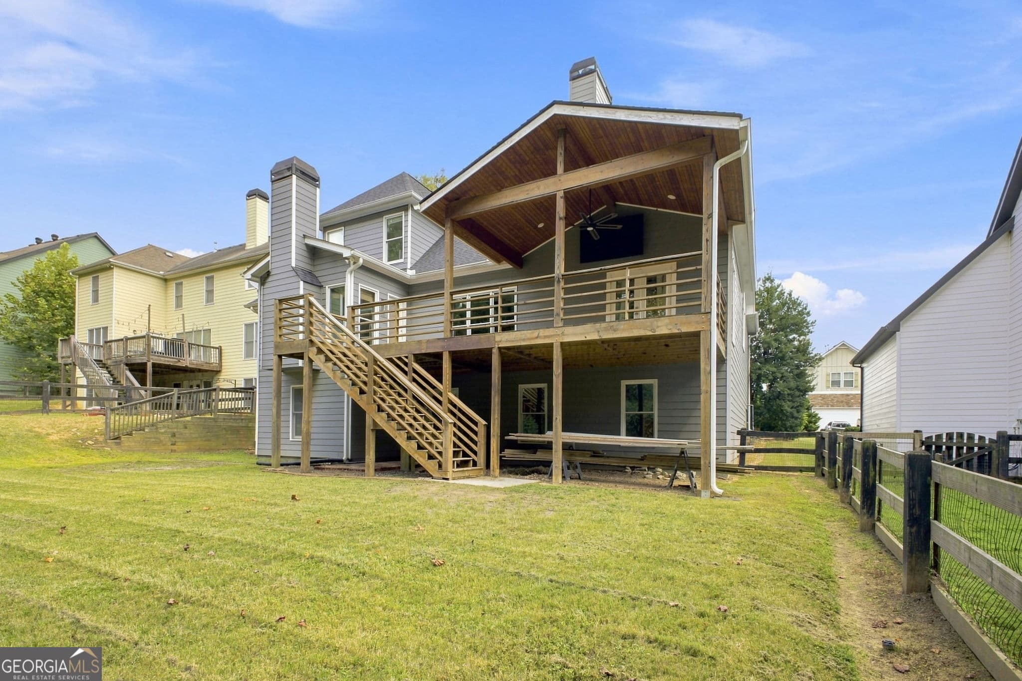 5 bedroom, 3.5 bathroom, 2,870 sq ft single family residence for sale at 44 Fallen Oak Drive, Dallas, GA 30132 — photo 2