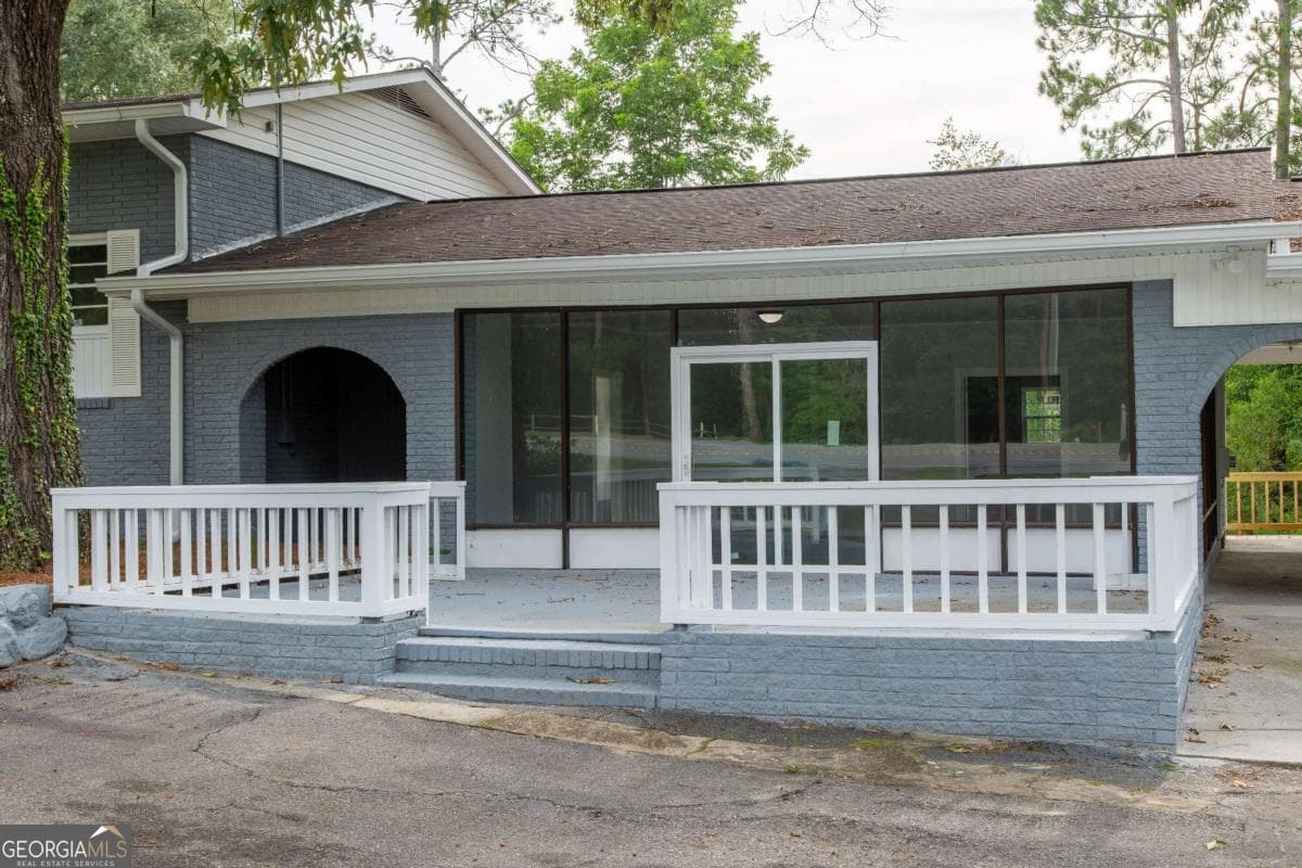 3 bedroom, 3 bathroom, 3,320 sq ft single family residence under contract at 2623 Hatch Parkway, Baxley, GA 31513 — photo 3