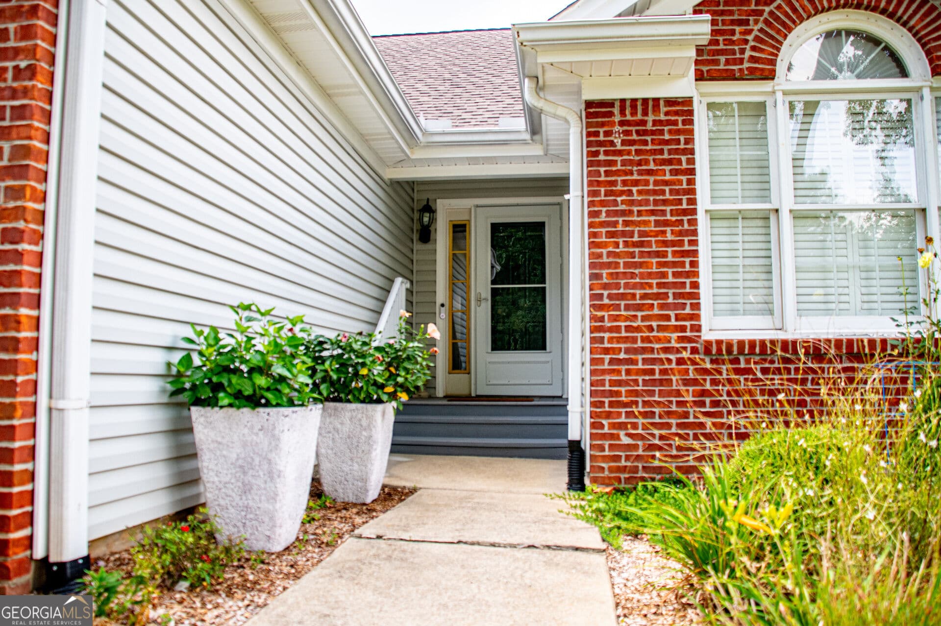 3 bedroom, 2 bathroom, 2,526 sq ft single family residence for sale at 10 Mountain Oaks Drive, Carrollton, GA 30116 — photo 7
