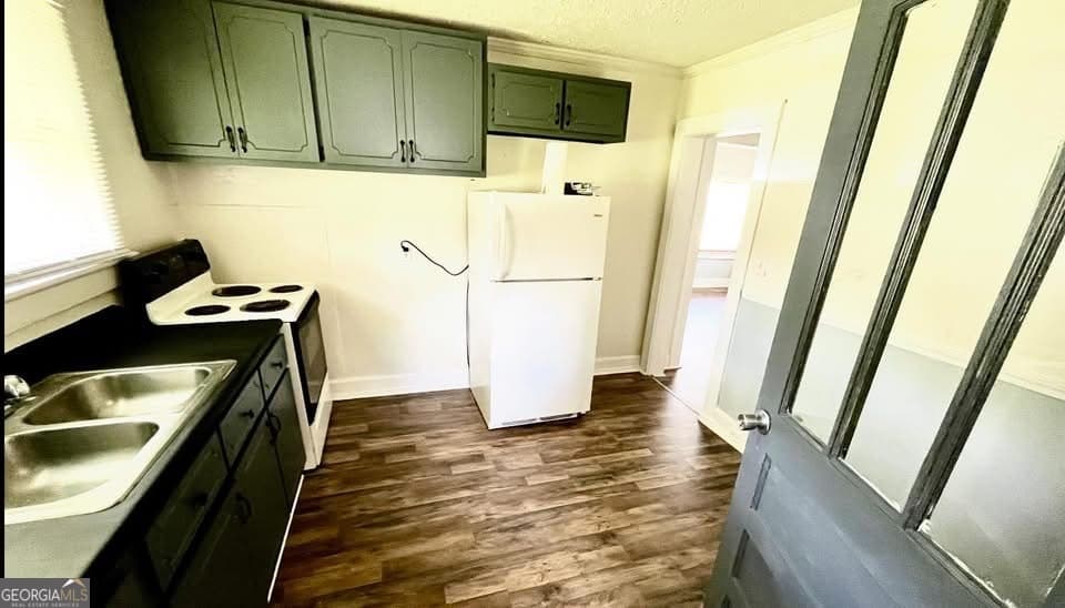 2 bedroom, 1 bathroom, 698 sq ft single family residence for sale at 702 E Waring Street, Waycross, GA 31502 — photo 10