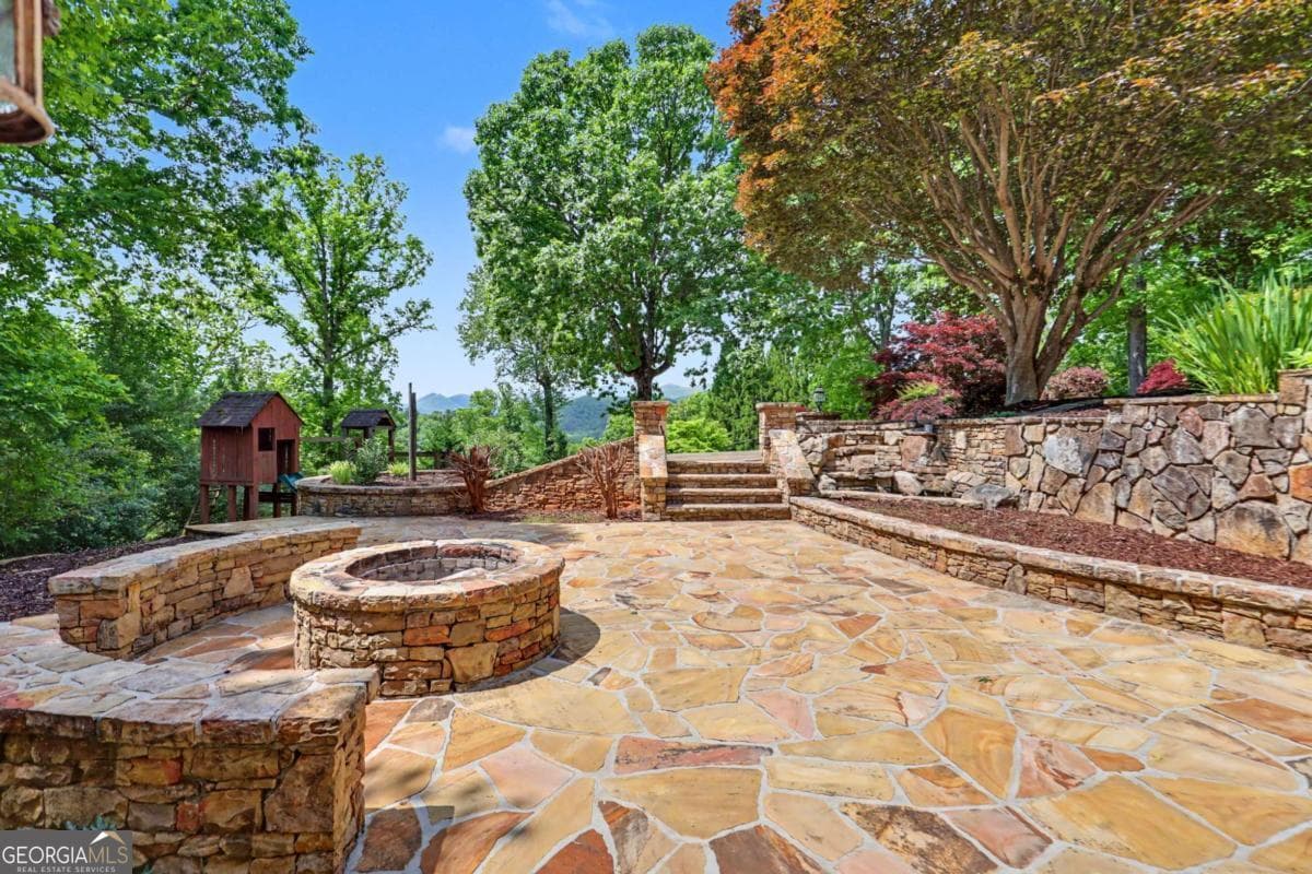 4 bedroom, 4 bathroom, 6,209 sq ft single family residence for sale at 792 Bugscuffle Road, Hiawassee, GA 30546 — photo 5