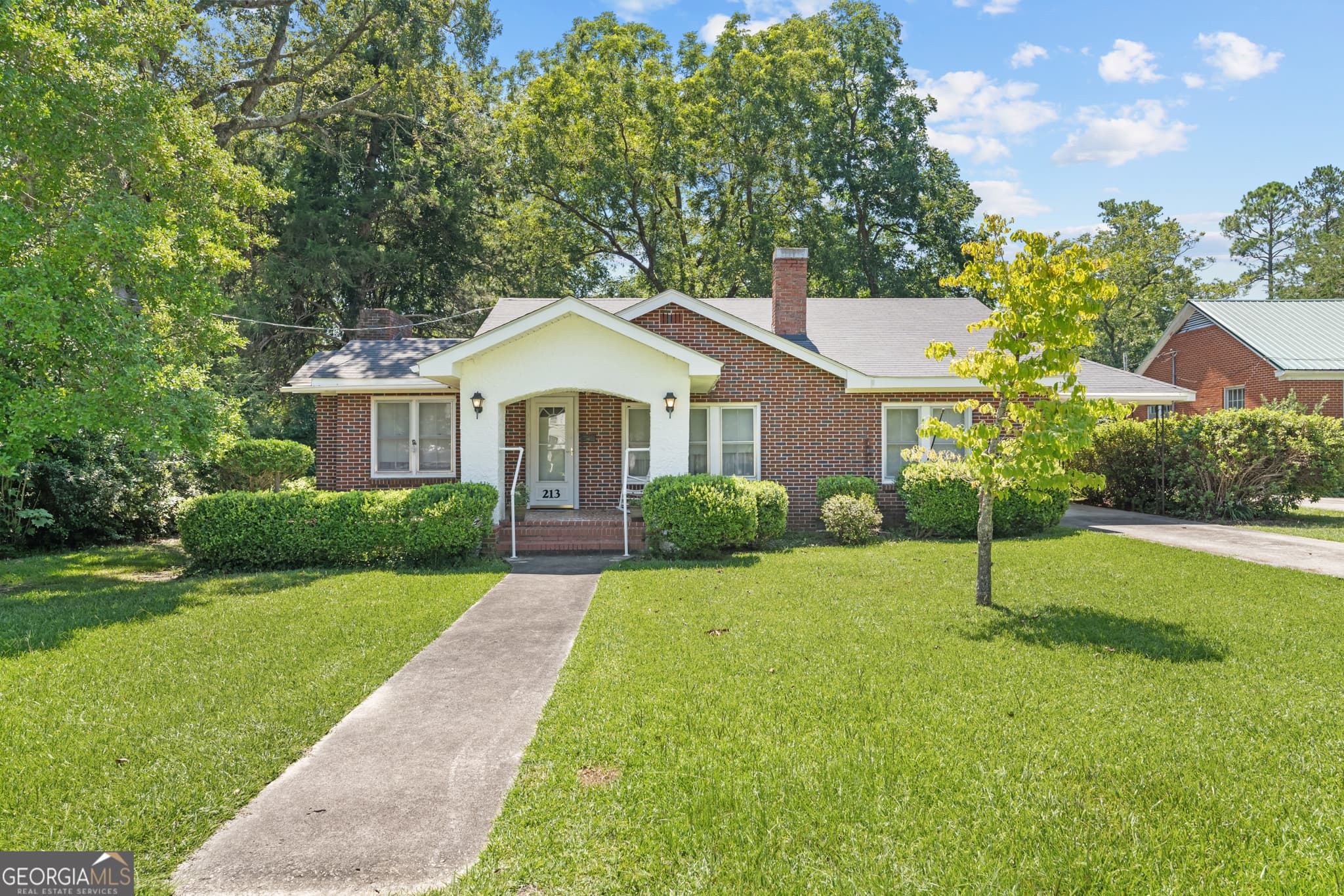 3 bedroom, 2 bathroom, 1,944 sq ft single family residence sold at 213 Hobby Avenue, Sylvania, GA 30467