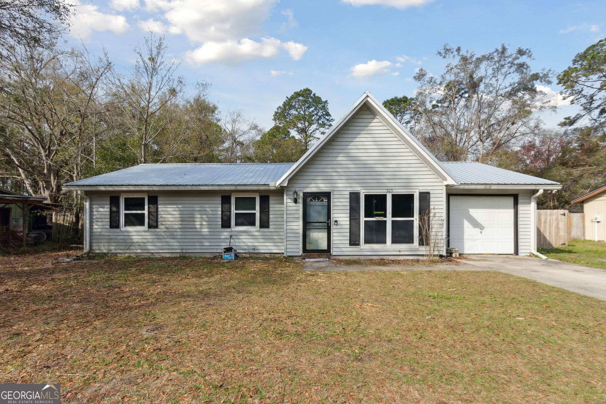 3 bedroom, 2 bathroom, 1,199 sq ft single family residence sold at 303 Martha Drive, St. Marys, GA 31558