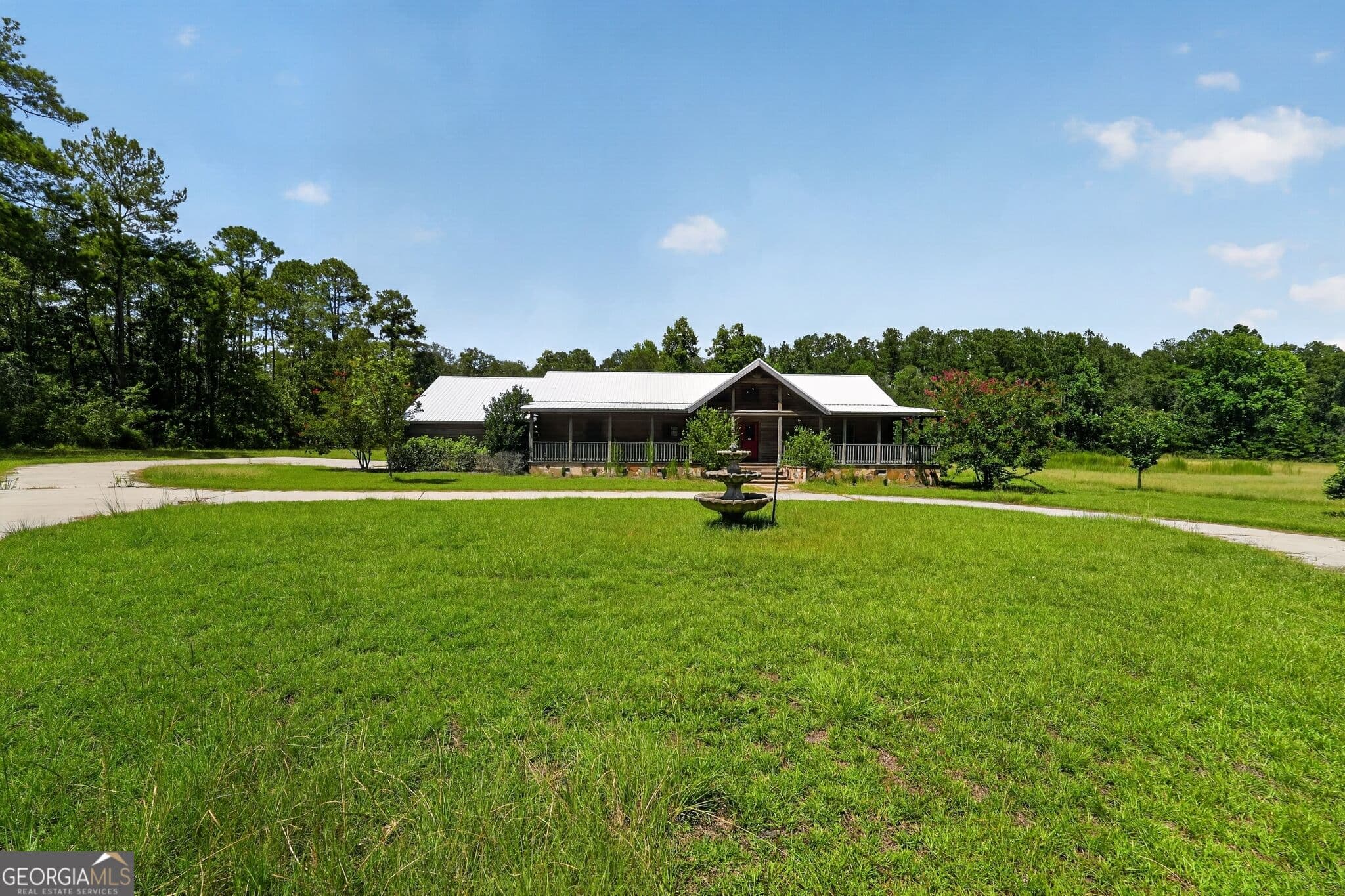2 bedroom, 3 bathroom, 2,036 sq ft single family residence under contract at 1293 Pine Ridge Drive, Claxton, GA 30417 — photo 3