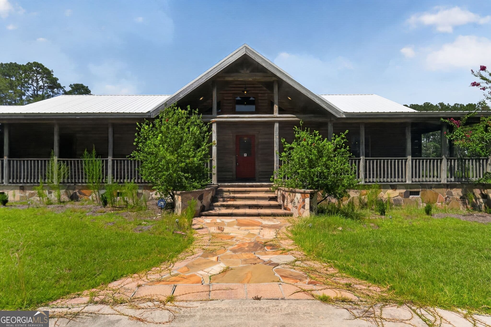 2 bedroom, 3 bathroom, 2,036 sq ft single family residence under contract at 1293 Pine Ridge Drive, Claxton, GA 30417 — photo 4
