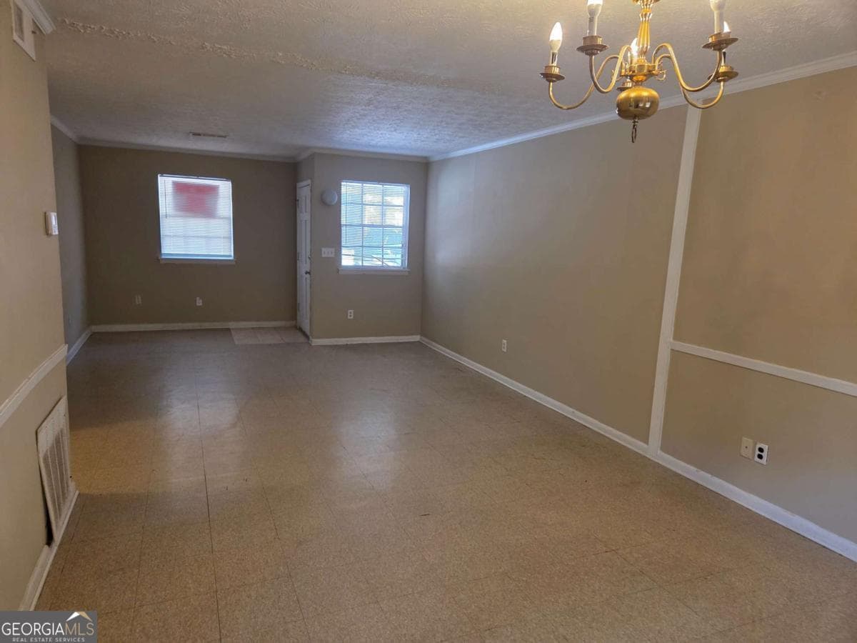 2 bedroom, 1 bathroom townhouse for rent at 897 A Six Oaks Circle B, Norcross, GA 30093 for $1,550 a month — photo 7