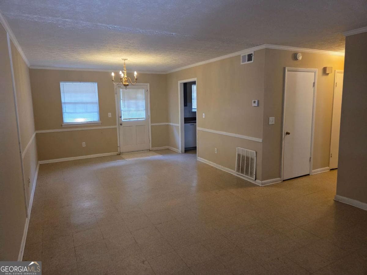 2 bedroom, 1 bathroom townhouse for rent at 897 A Six Oaks Circle B, Norcross, GA 30093 for $1,550 a month — photo 8