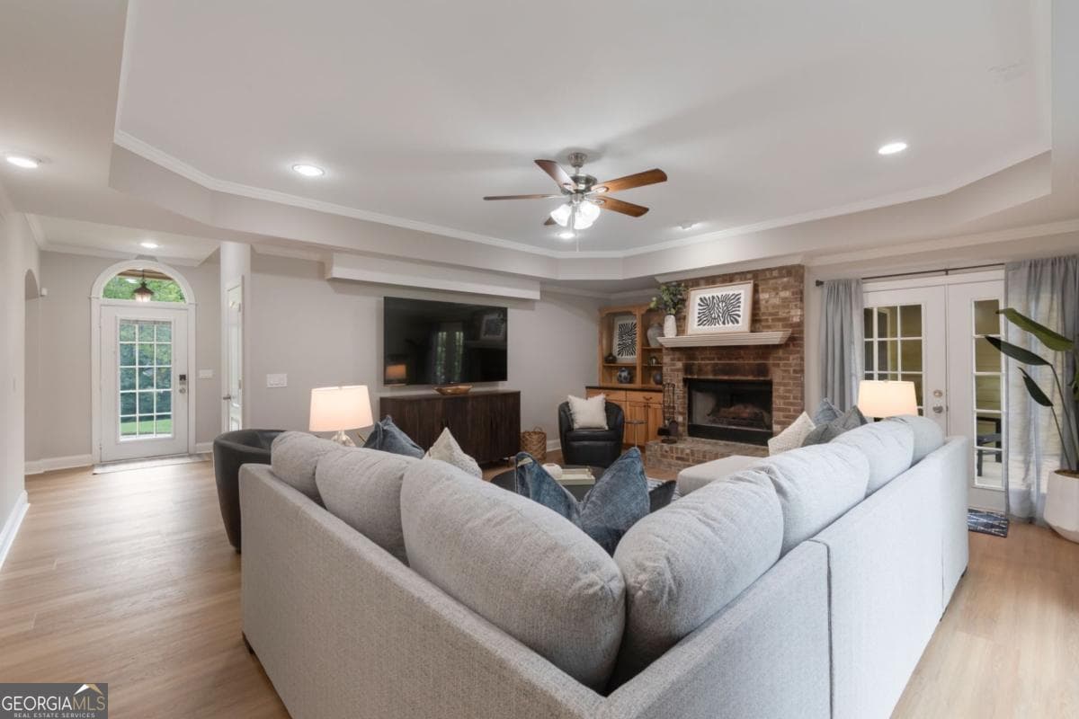 4 bedroom, 2.5 bathroom single family residence for rent at 100 Hardwood Lane, Canton, GA 30115 for $9,995 a month — photo 6