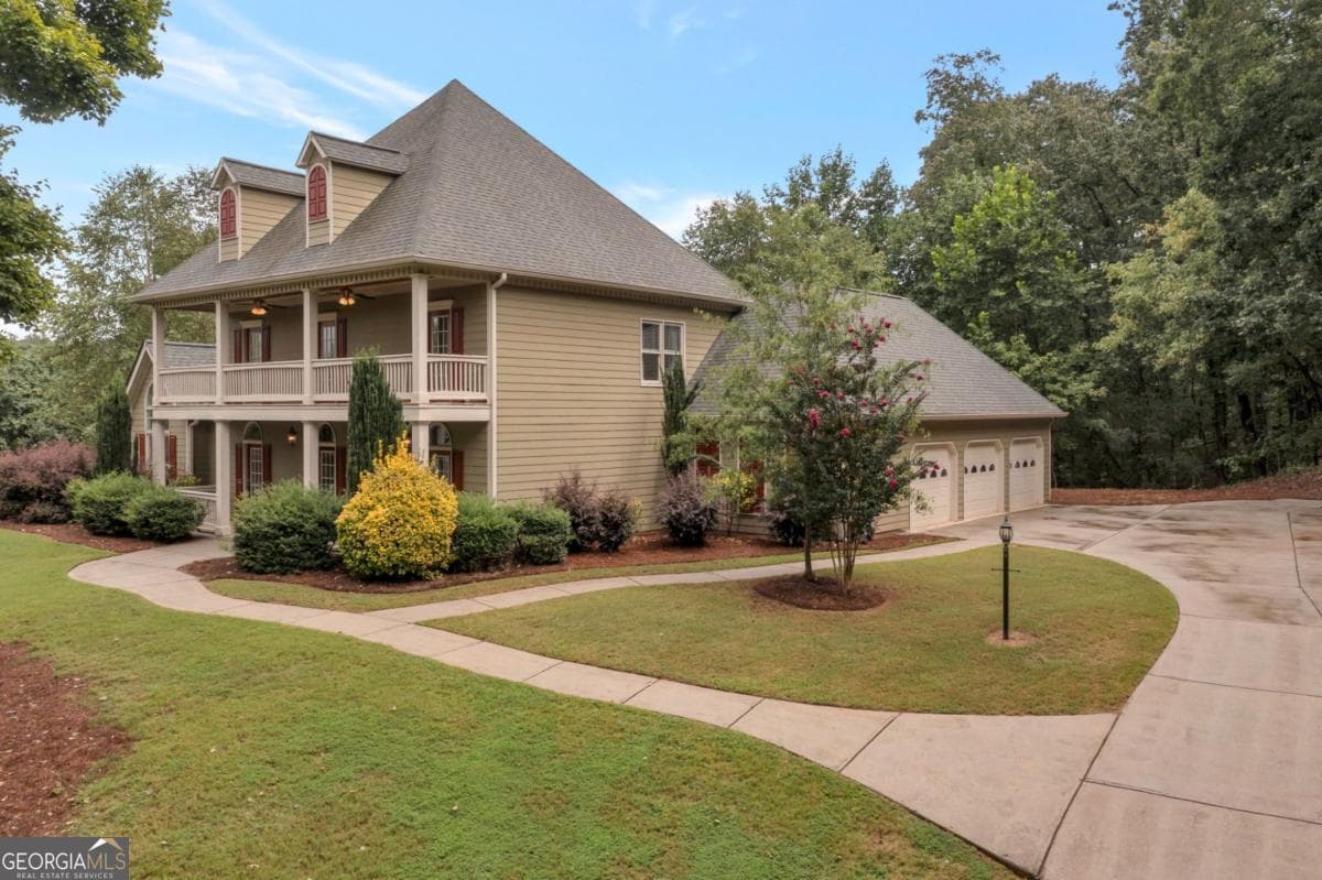 4 bedroom, 2.5 bathroom single family residence for rent at 100 Hardwood Lane, Canton, GA 30115 for $9,995 a month — photo 3