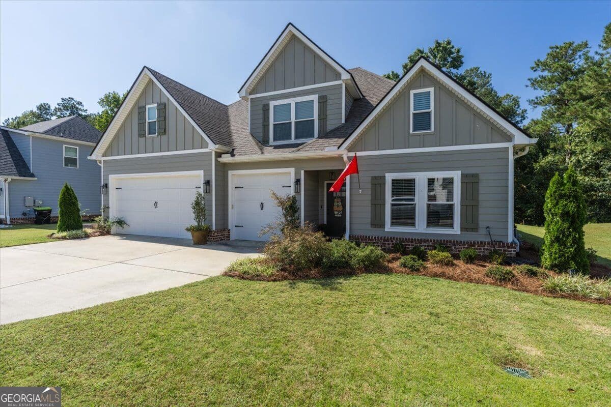 5 bedroom, 4 bathroom, 2,454 sq ft single family residence for sale at 620 Whispering Pines Drive, Macon, GA 31211 — photo 3