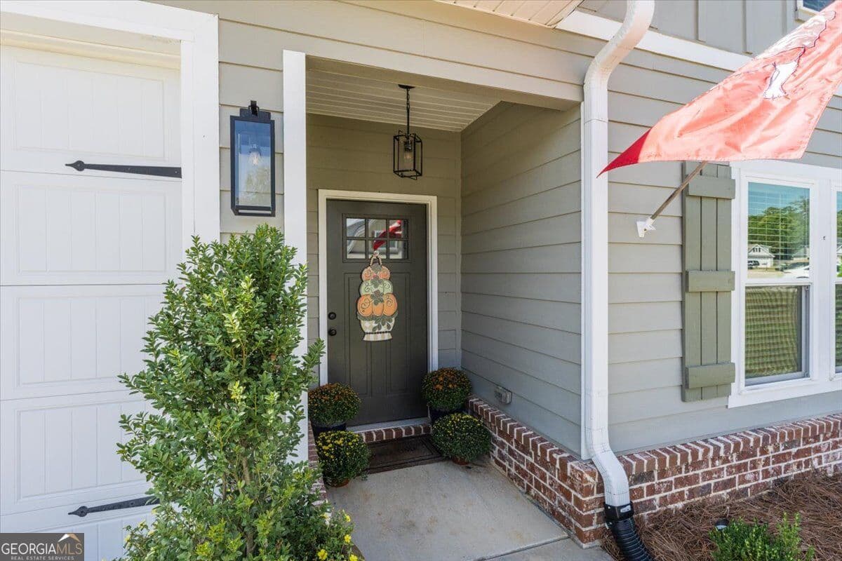 5 bedroom, 4 bathroom, 2,454 sq ft single family residence for sale at 620 Whispering Pines Drive, Macon, GA 31211 — photo 4