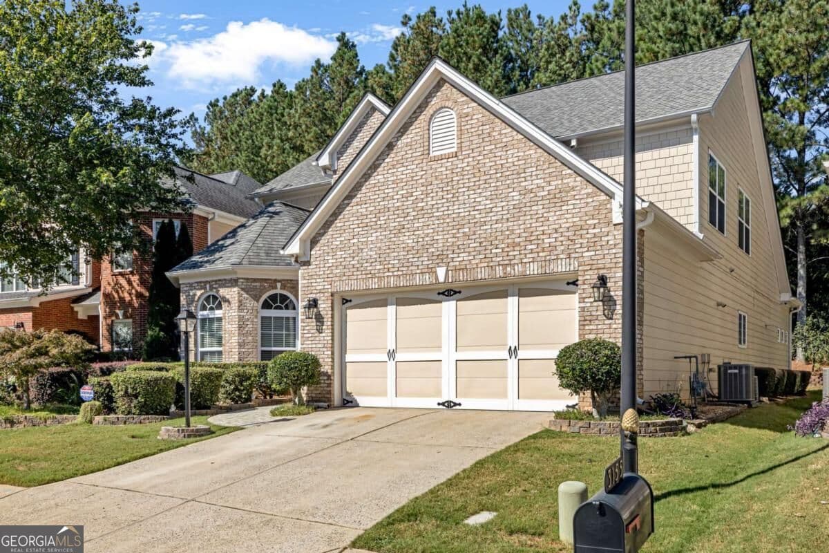 4 bedroom, 2.5 bathroom, 2,734 sq ft single family residence for sale at 3145 Bunting Run, Cumming, GA 30041 — photo 1 of 43