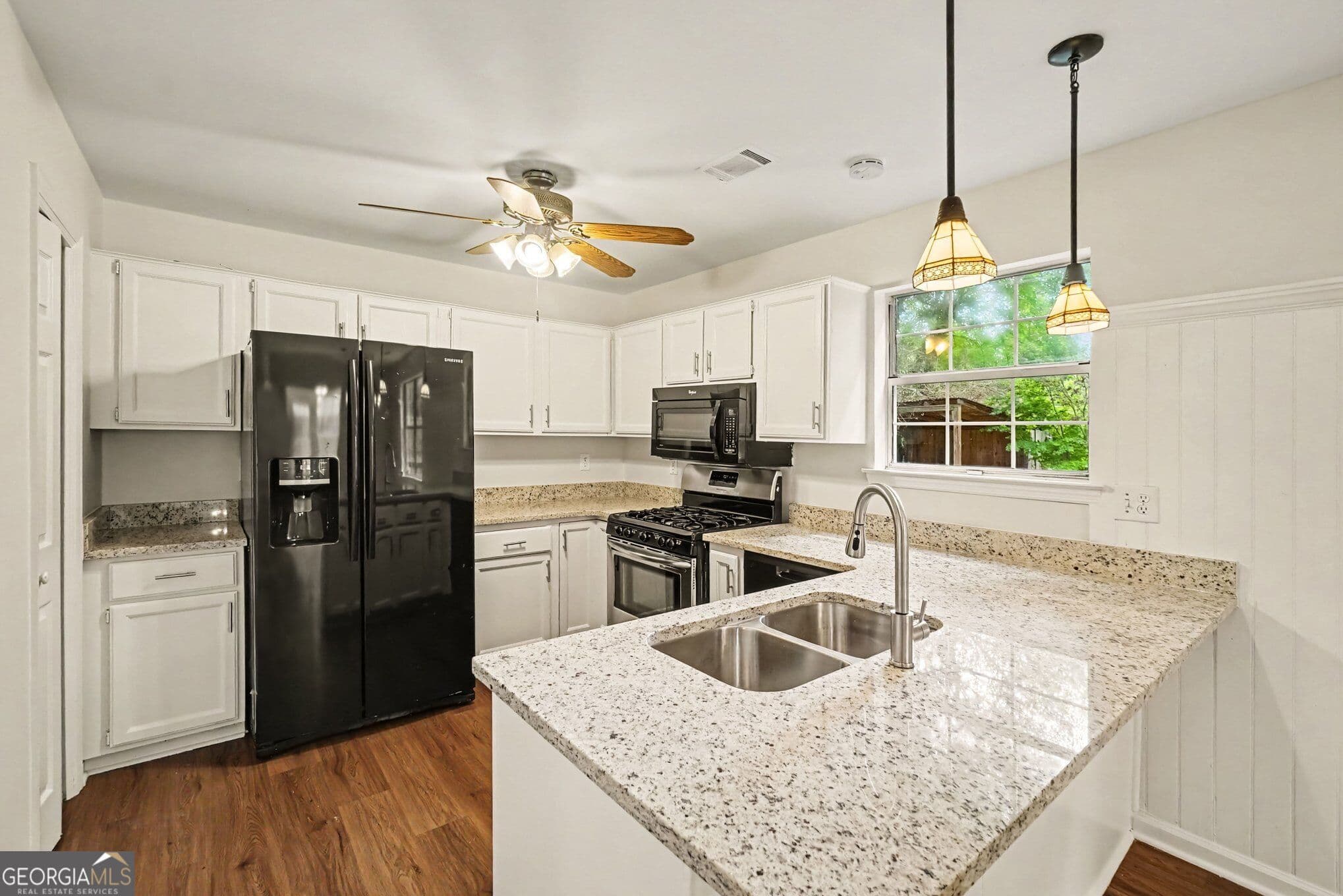 3 bedroom, 2.5 bathroom, 1,860 sq ft single family residence for sale at 2684 Piedmont Oak Drive, Marietta, GA 30066 — photo 2