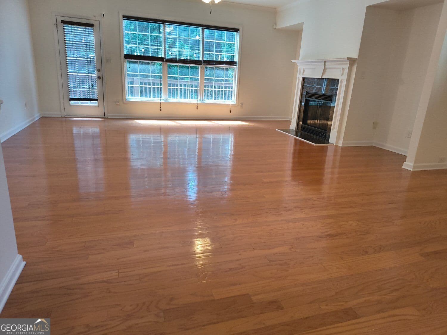 3 bedroom, 3.5 bathroom, 2,494 sq ft townhouse for rent at 1837 Appaloosa Mill Court, Buford, GA 30519 for $2,300 a month — photo 4