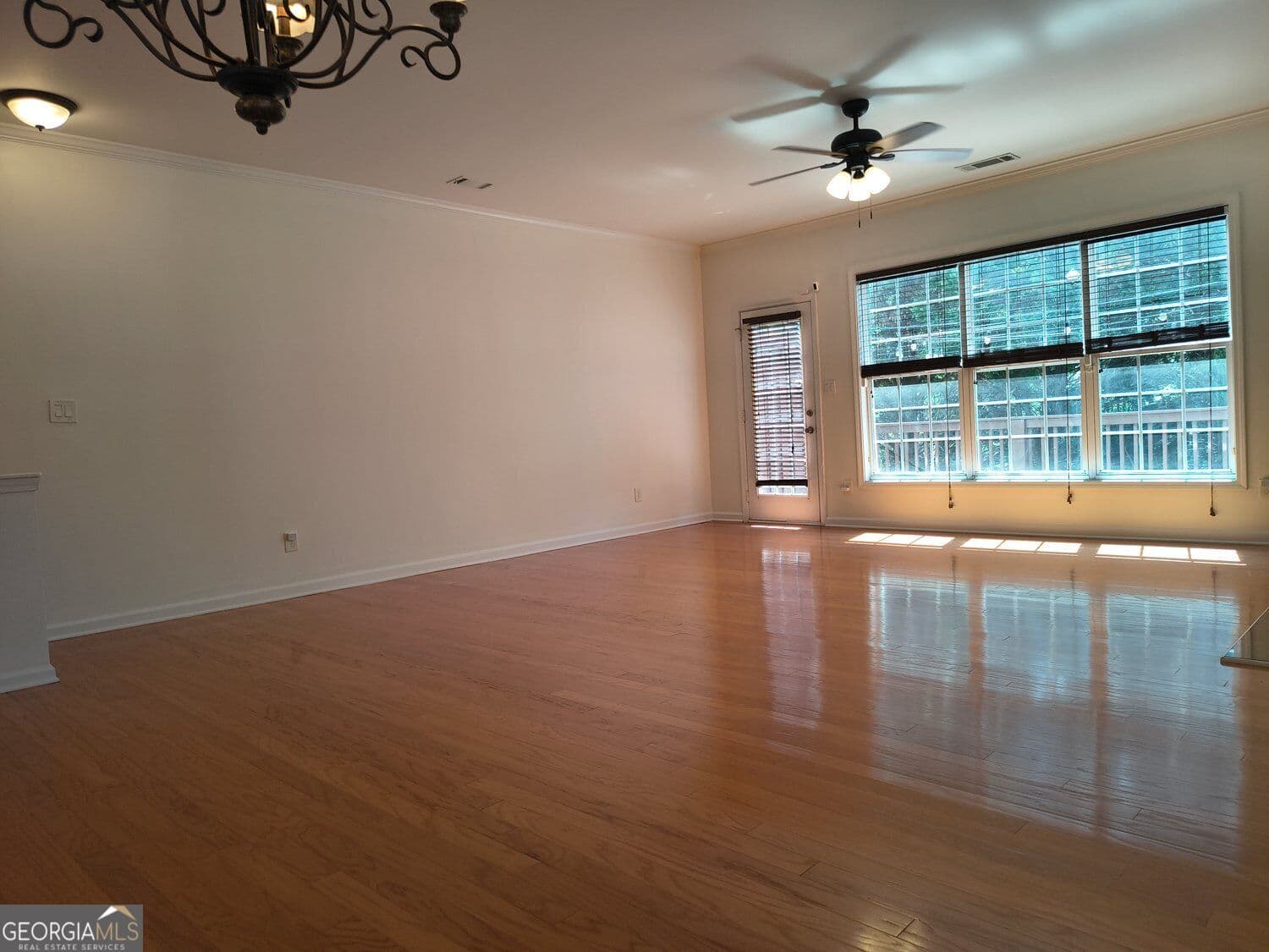 3 bedroom, 3.5 bathroom, 2,494 sq ft townhouse for rent at 1837 Appaloosa Mill Court, Buford, GA 30519 for $2,300 a month — photo 8