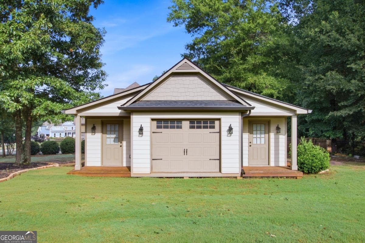 4 bedroom, 2.5 bathroom, 2,561 sq ft single family residence for sale at 4662 Whitlow Ridge Drive, Bishop, GA 30621 — photo 2