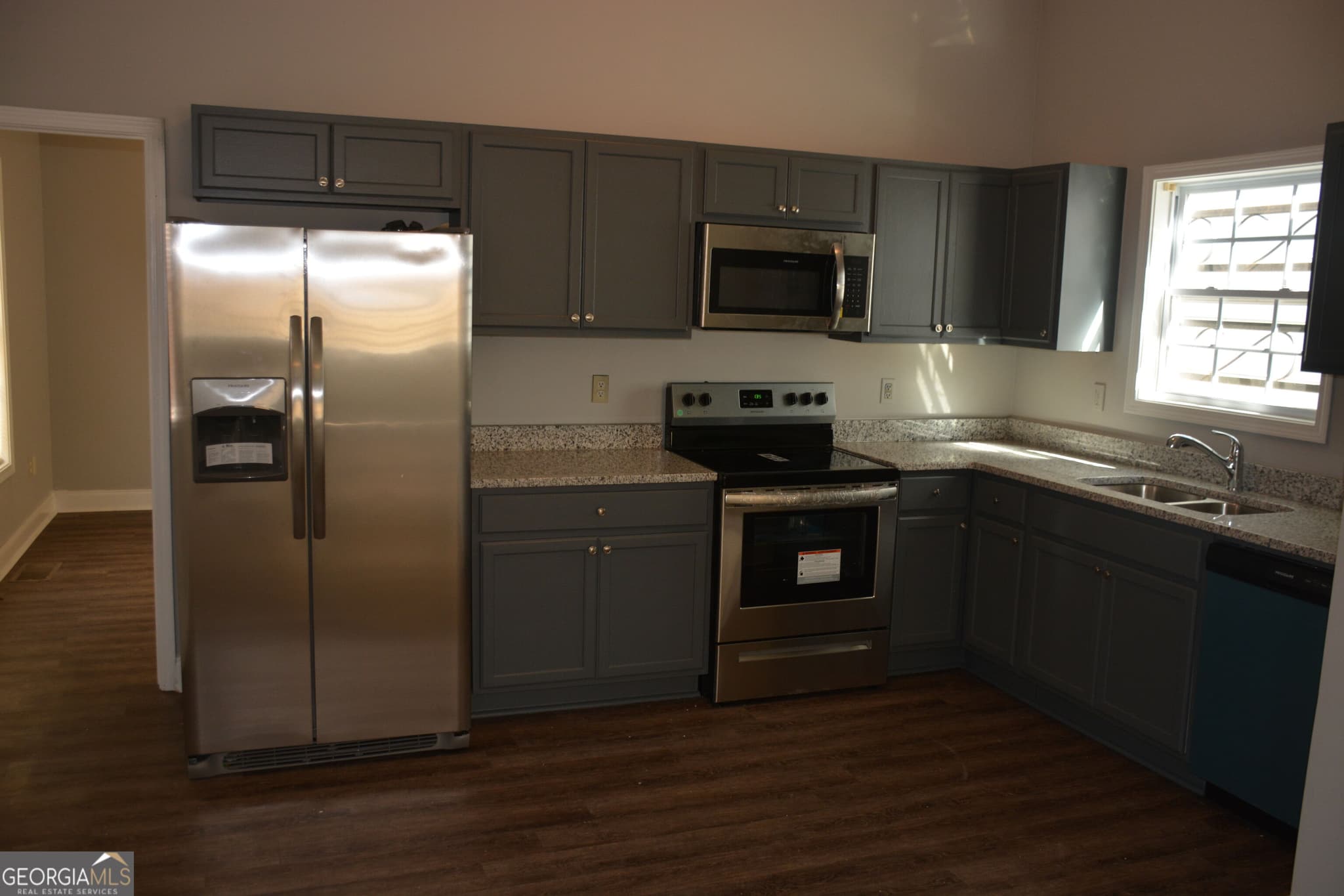 4 bedroom, 3.5 bathroom, 2,624 sq ft single family residence for rent at 910 McDaniel Street, Atlanta, GA 30310 for $2,300 a month — photo 7