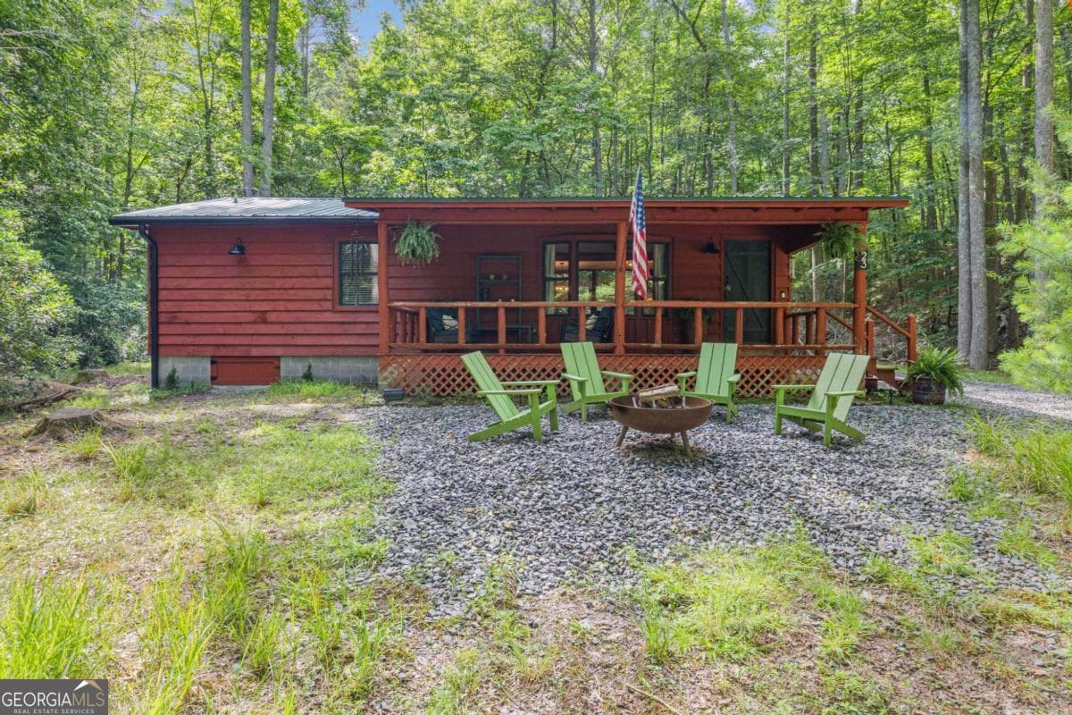 2 bedroom, 2 bathroom, 1,008 sq ft cabin,single family residence under contract at 23 Briar Cove Lane, Morganton, GA 30560 — photo 3