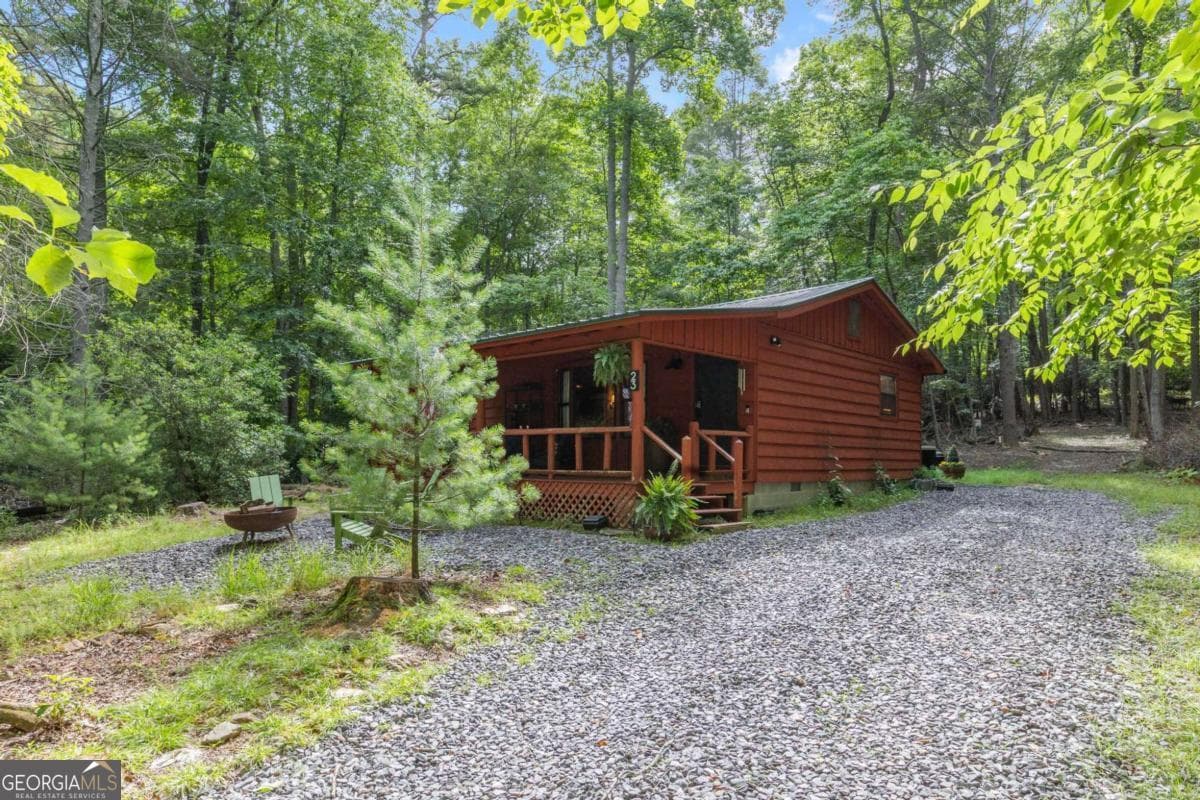 2 bedroom, 2 bathroom, 1,008 sq ft cabin,single family residence under contract at 23 Briar Cove Lane, Morganton, GA 30560 — photo 5