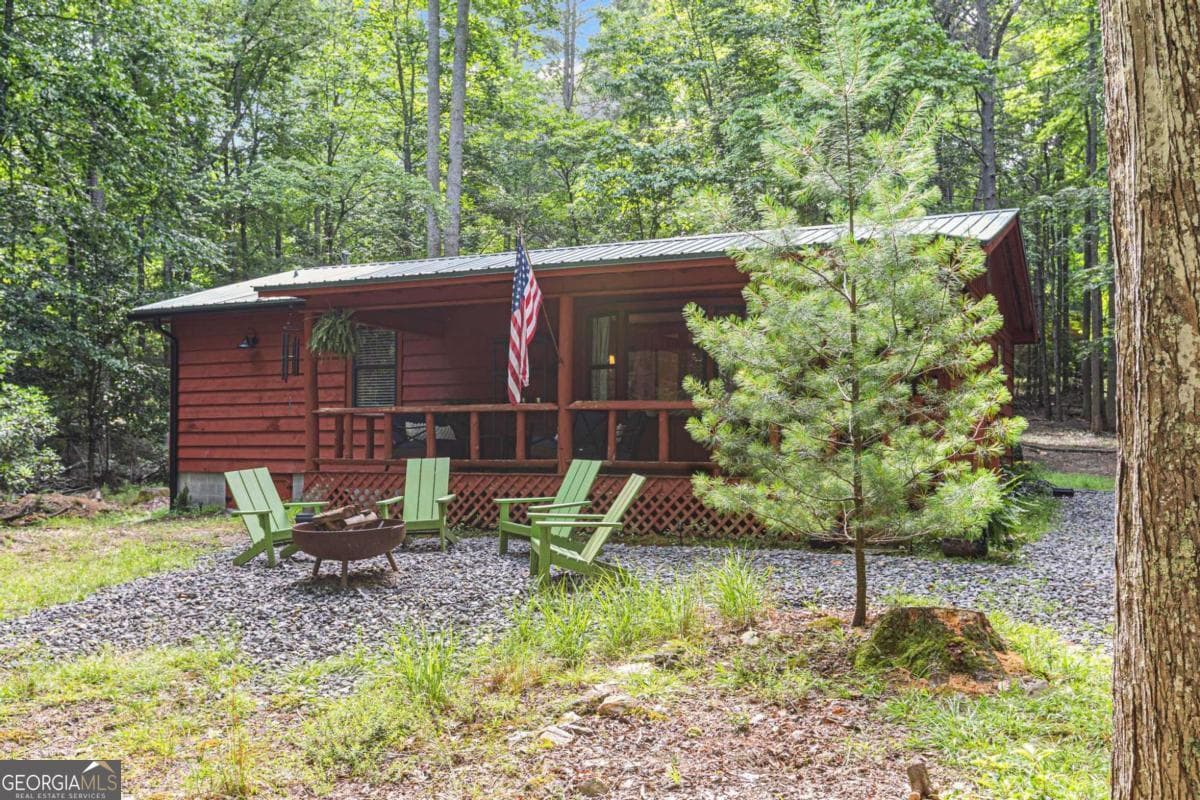 2 bedroom, 2 bathroom, 1,008 sq ft cabin,single family residence under contract at 23 Briar Cove Lane, Morganton, GA 30560 — photo 4