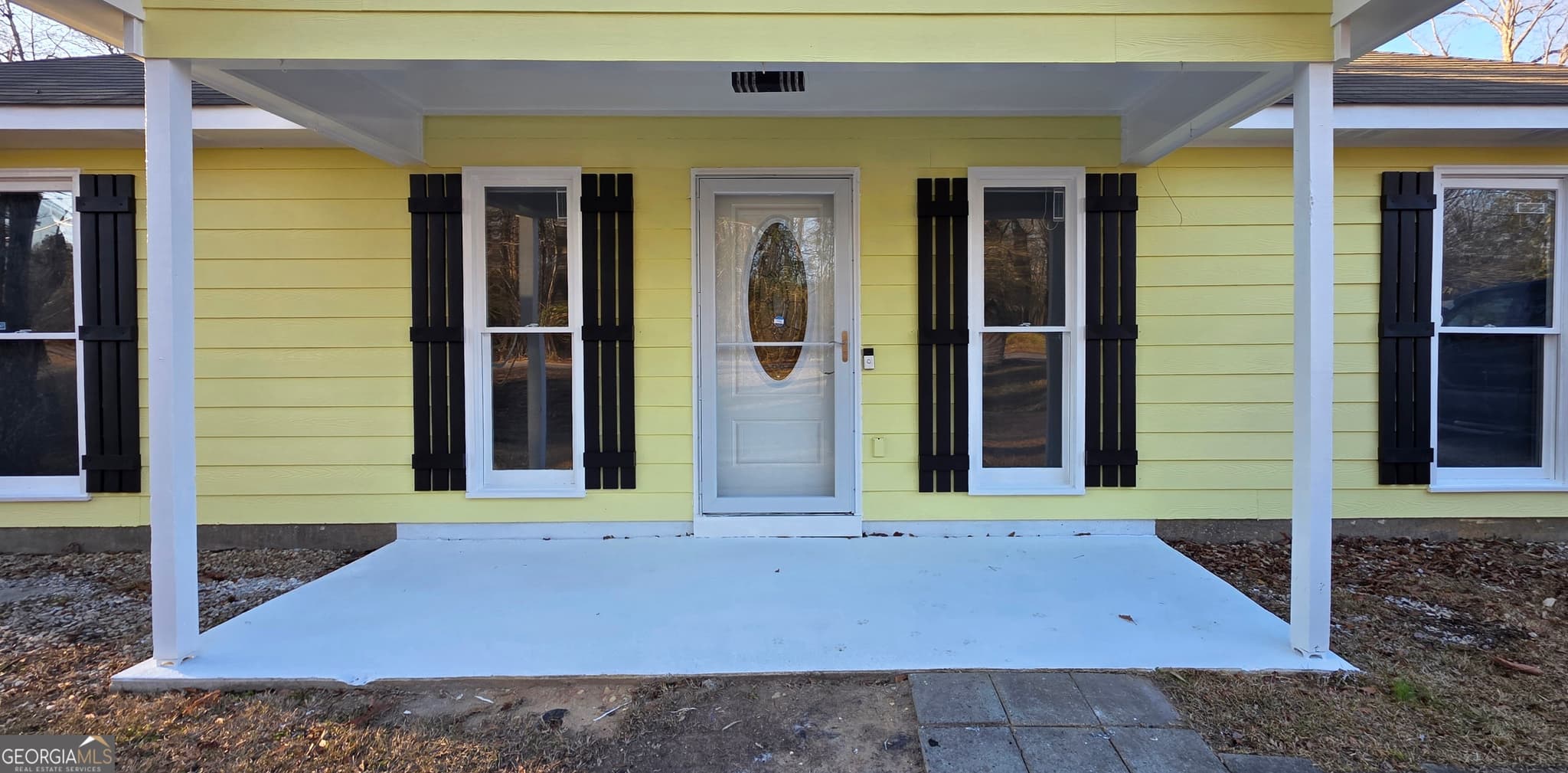 3 bedroom, 2 bathroom, 1,260 sq ft single family residence for sale at 225 Lee Rd 960, Smiths Station, AL 36877 — photo 6