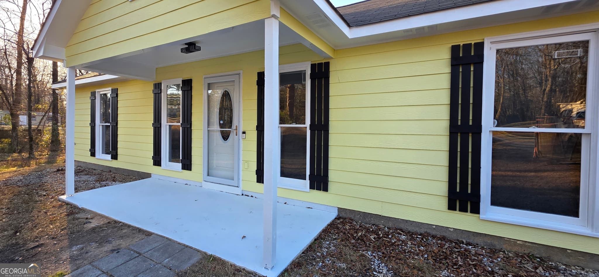 3 bedroom, 2 bathroom, 1,260 sq ft single family residence for sale at 225 Lee Rd 960, Smiths Station, AL 36877 — photo 3
