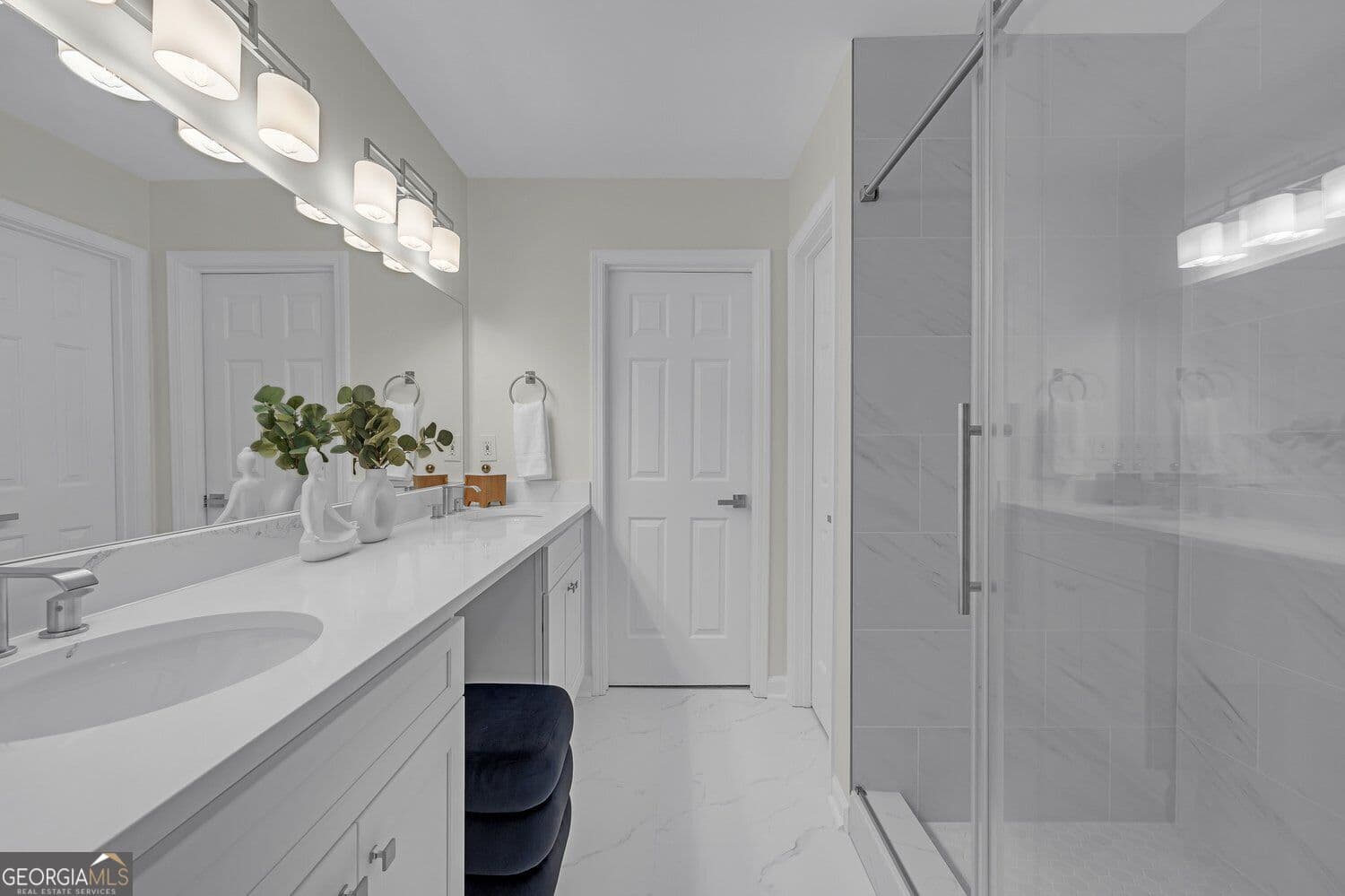 3 bedroom, 2.5 bathroom, 1,552 sq ft single family residence for sale at 415 Wittenridge Court, Alpharetta, GA 30022 — photo 5