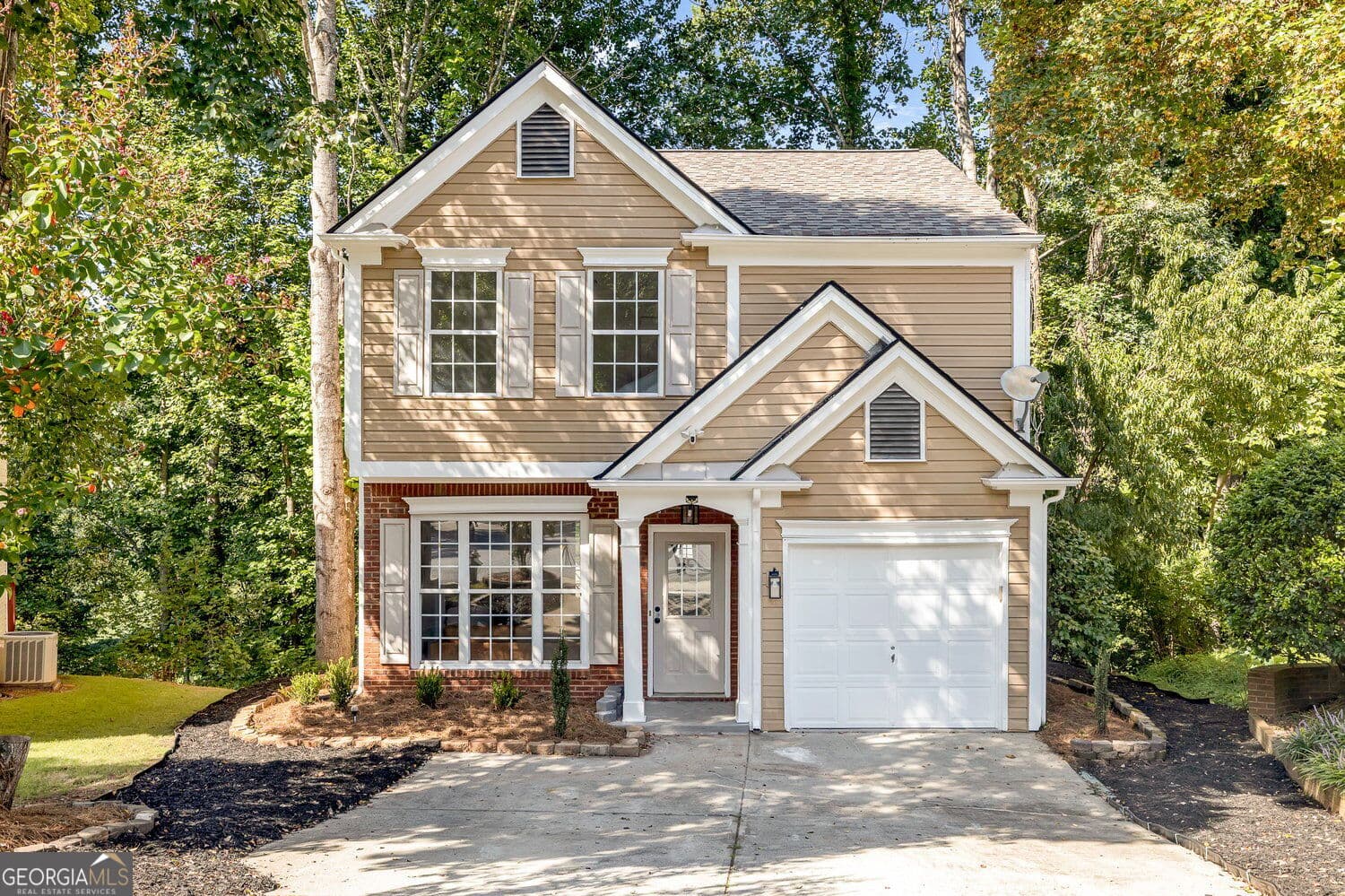 3 bedroom, 2.5 bathroom, 1,552 sq ft single family residence for sale at 415 Wittenridge Court, Alpharetta, GA 30022 — photo 10
